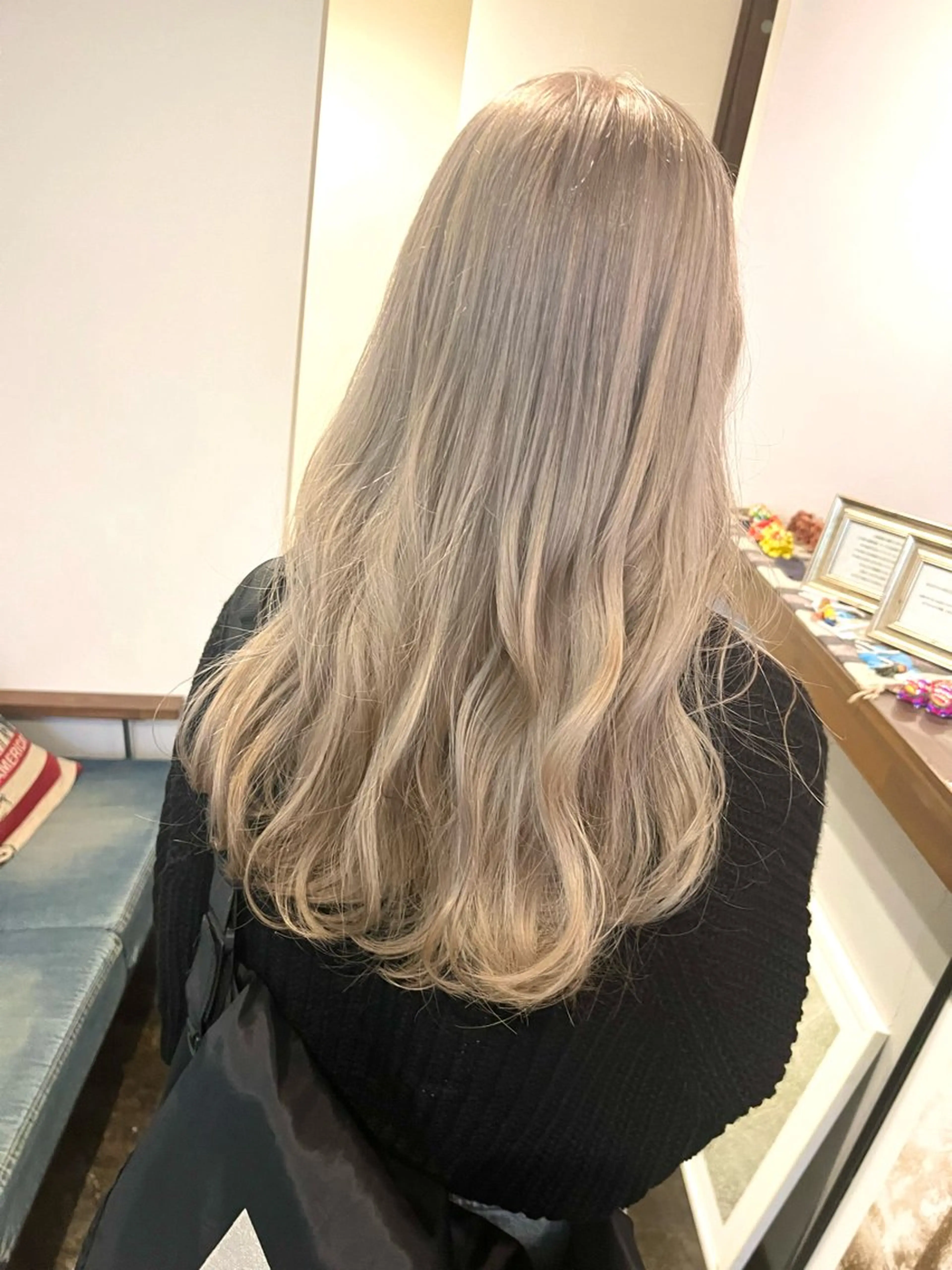 ロング カラー 岡田 そなのヘアスタイル