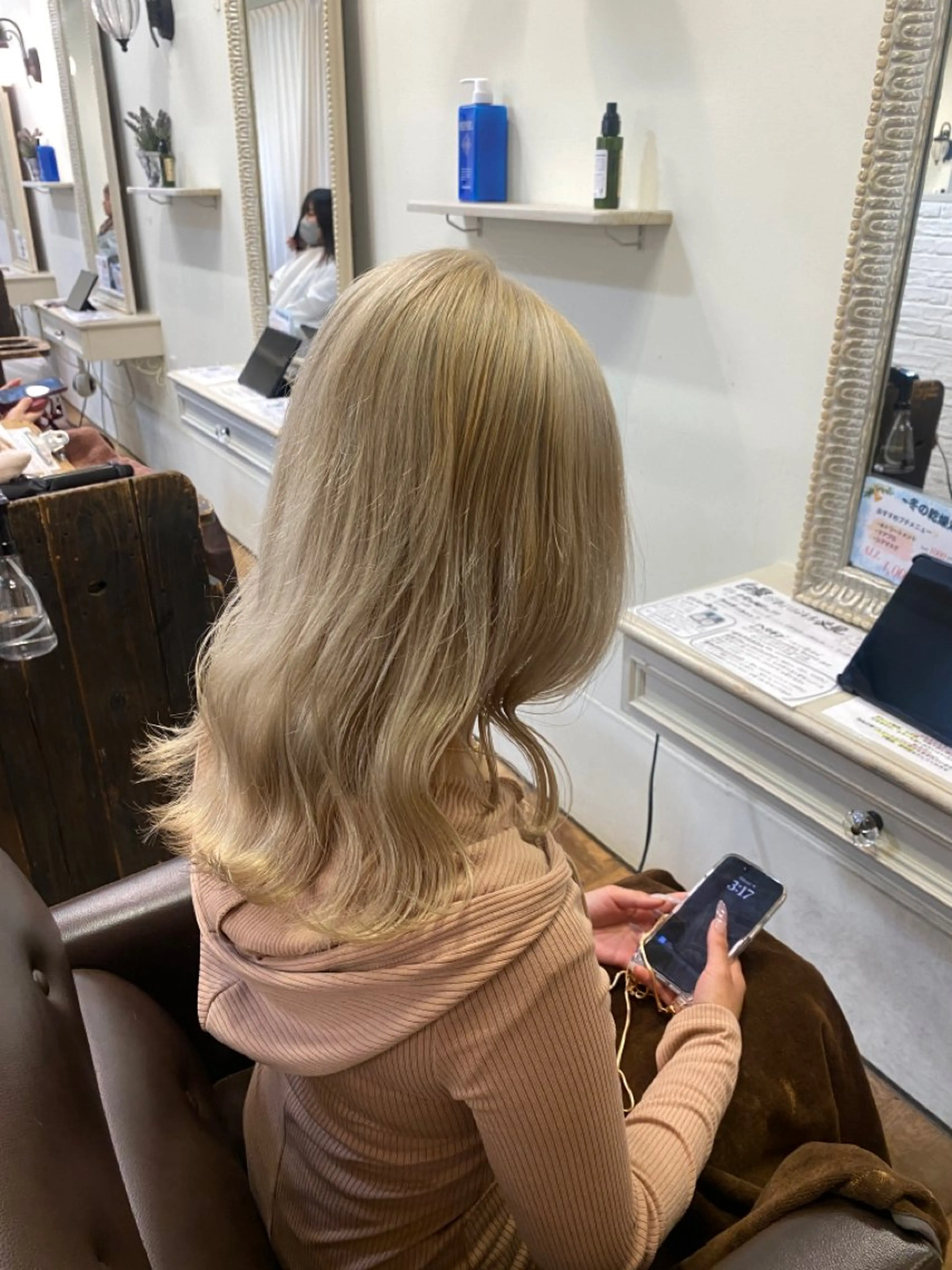 セミロング カラー ヘアカラー 【nui 茨木】 原田美紅のヘアスタイル