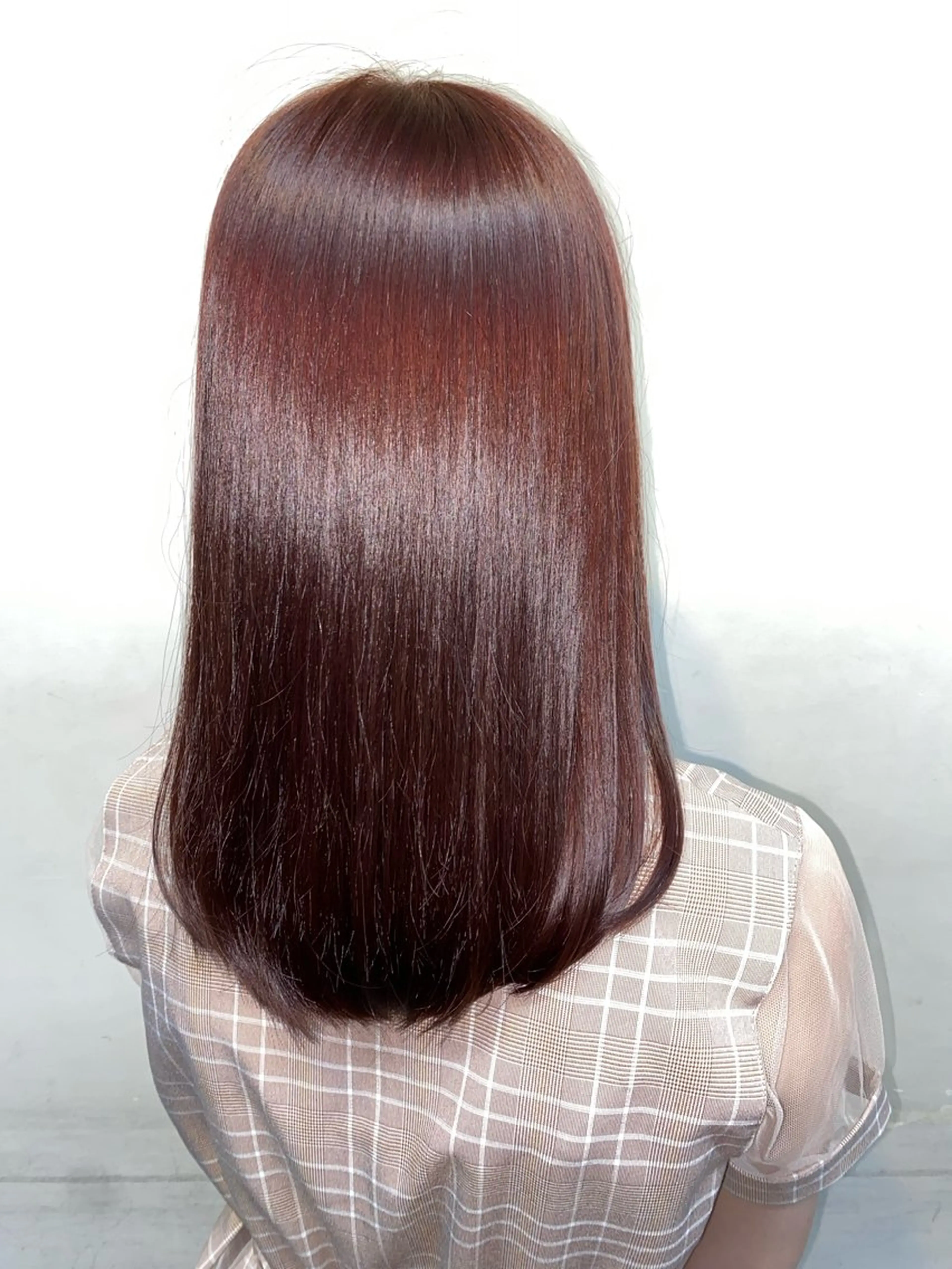 セミロング カラー ブリーチ ブリーチなしカラー 萩原 あんのヘアスタイル