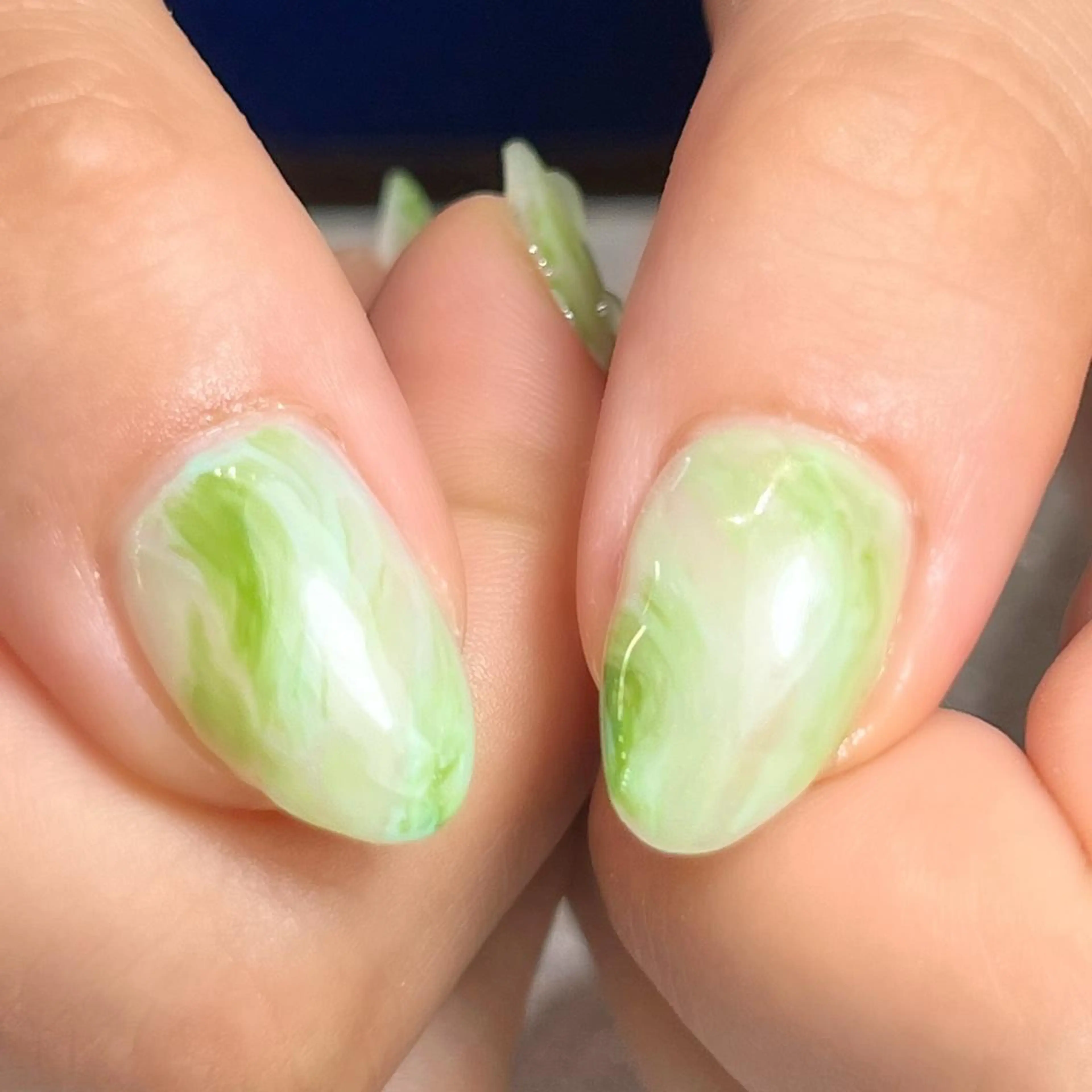 ネイル Mizuliネイル 眉毛メイクのサロンのネイルデザイン