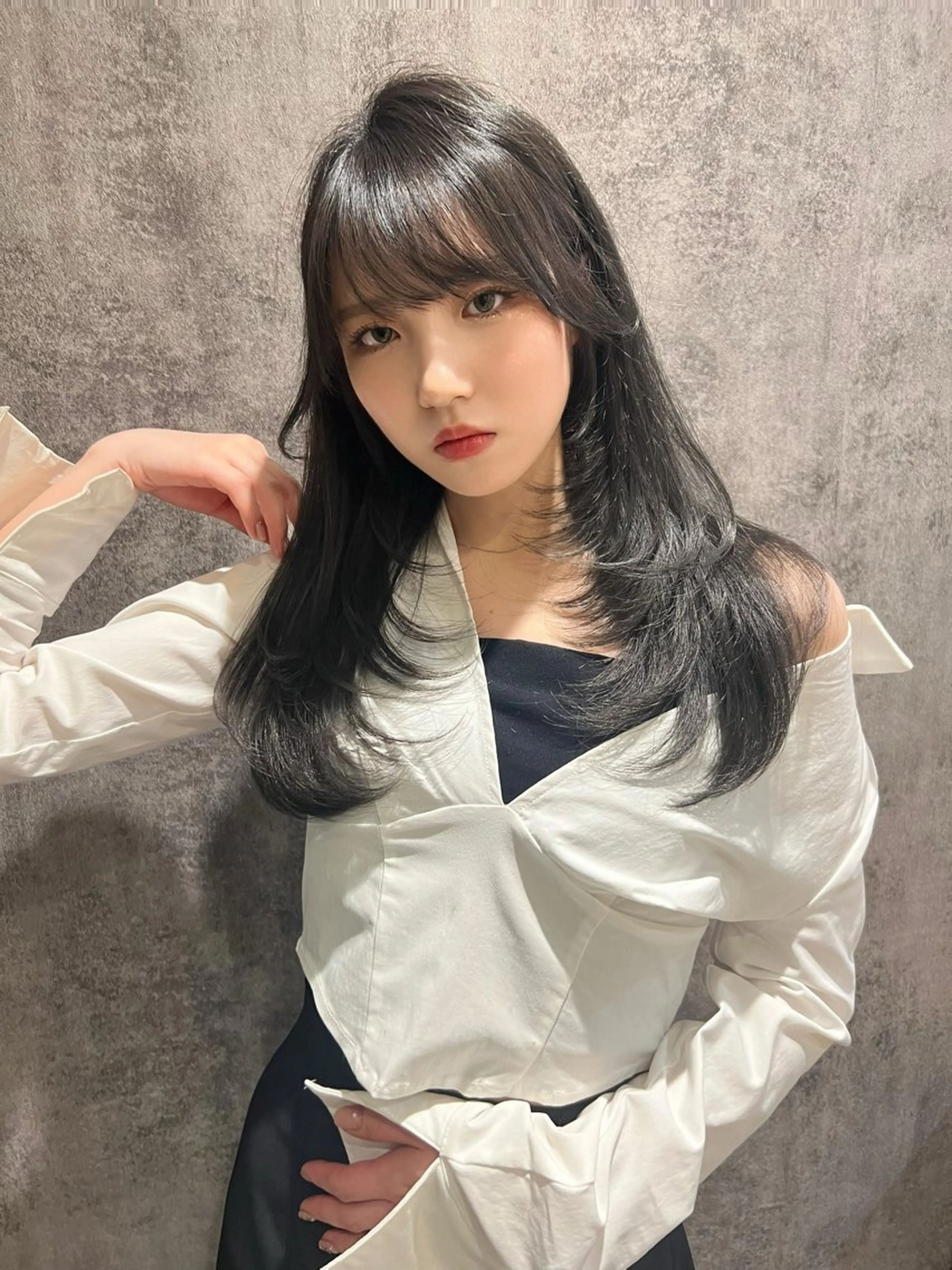 ロング 1st.所属・篠塚 純のヘアスタイル