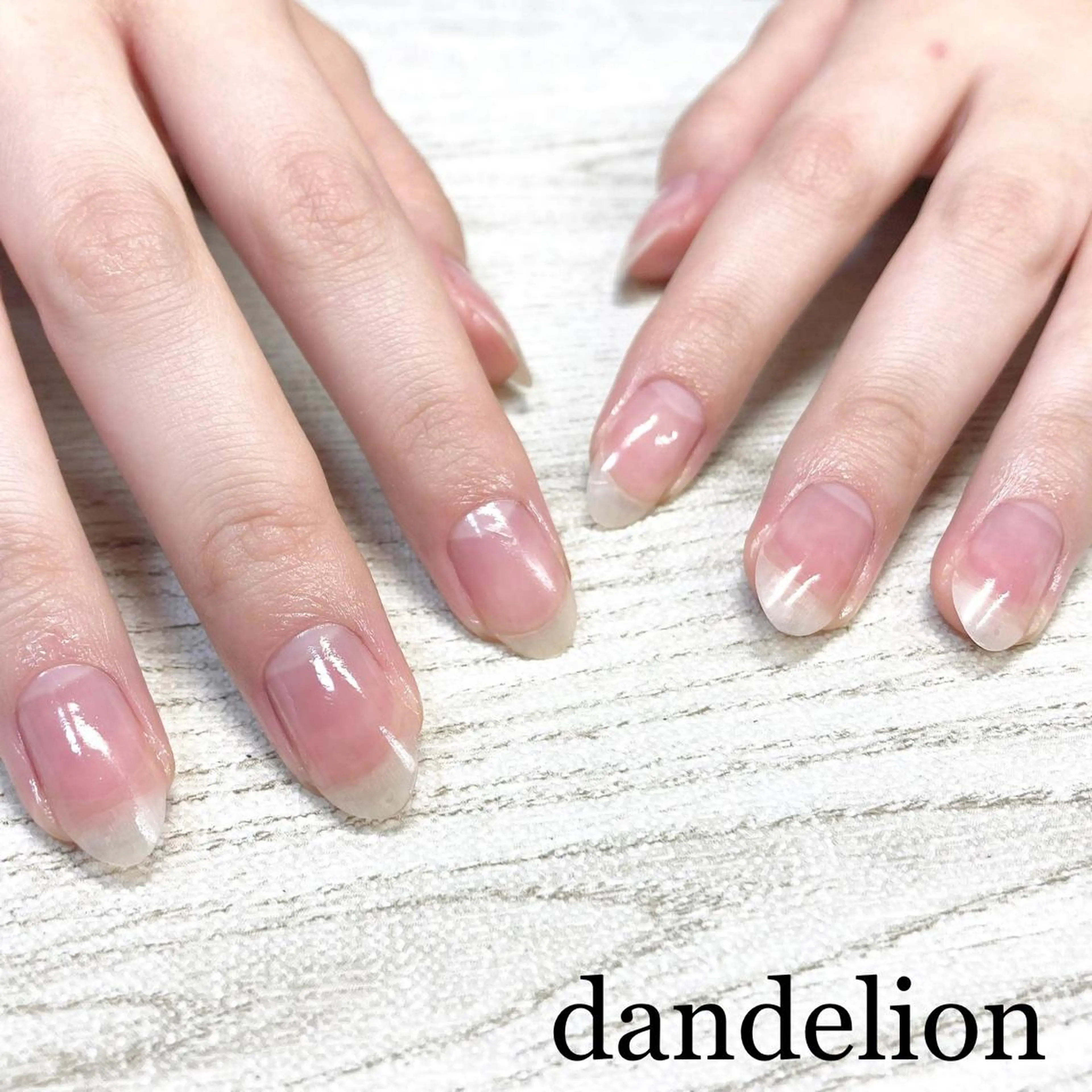 ネイル ハンドケア dandelion ダンデライオンのネイルデザイン