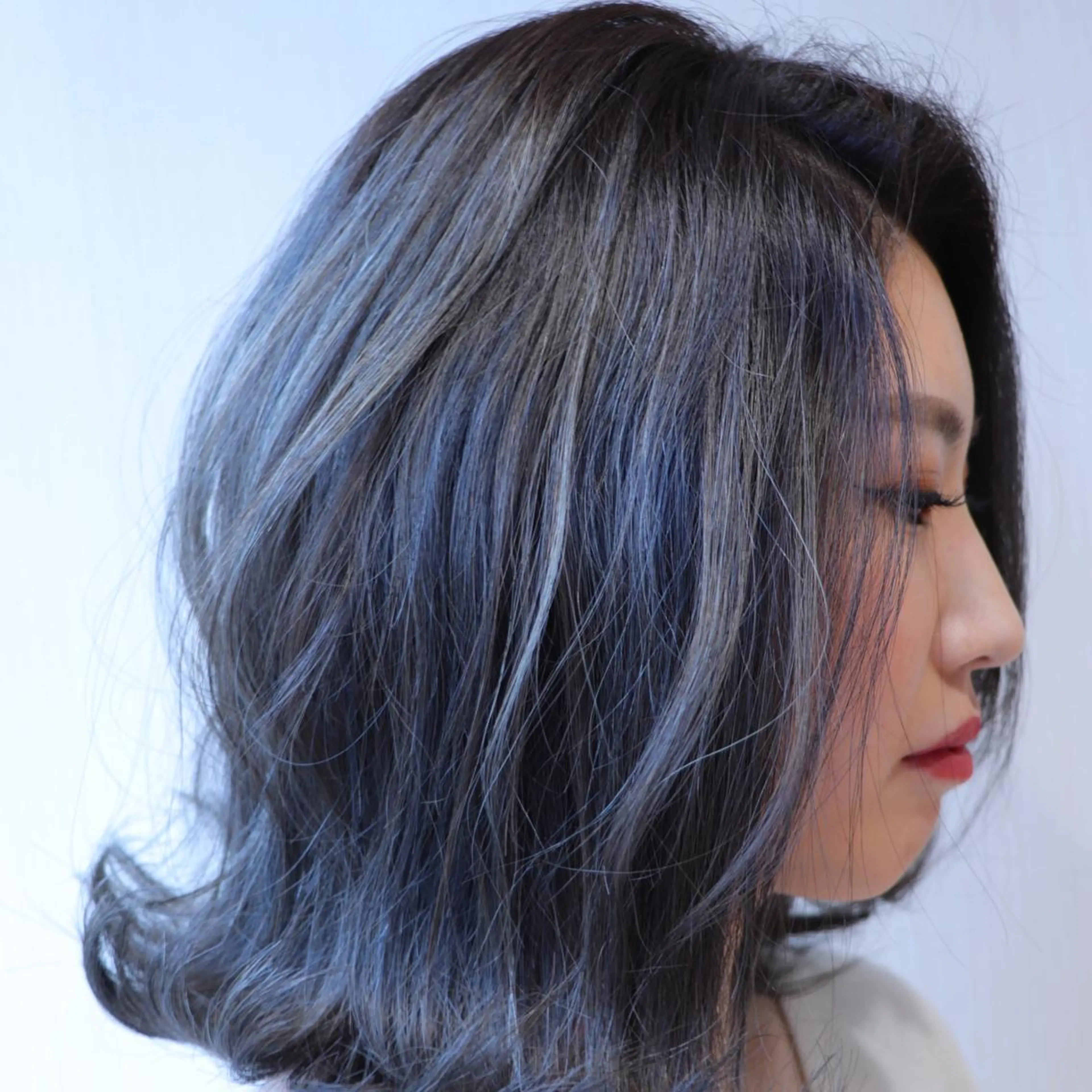 ミディアム カラー カット ヘアカラー GO TODAY所属・ハイトーン/小顔 カット/Ayumuのヘアスタイル