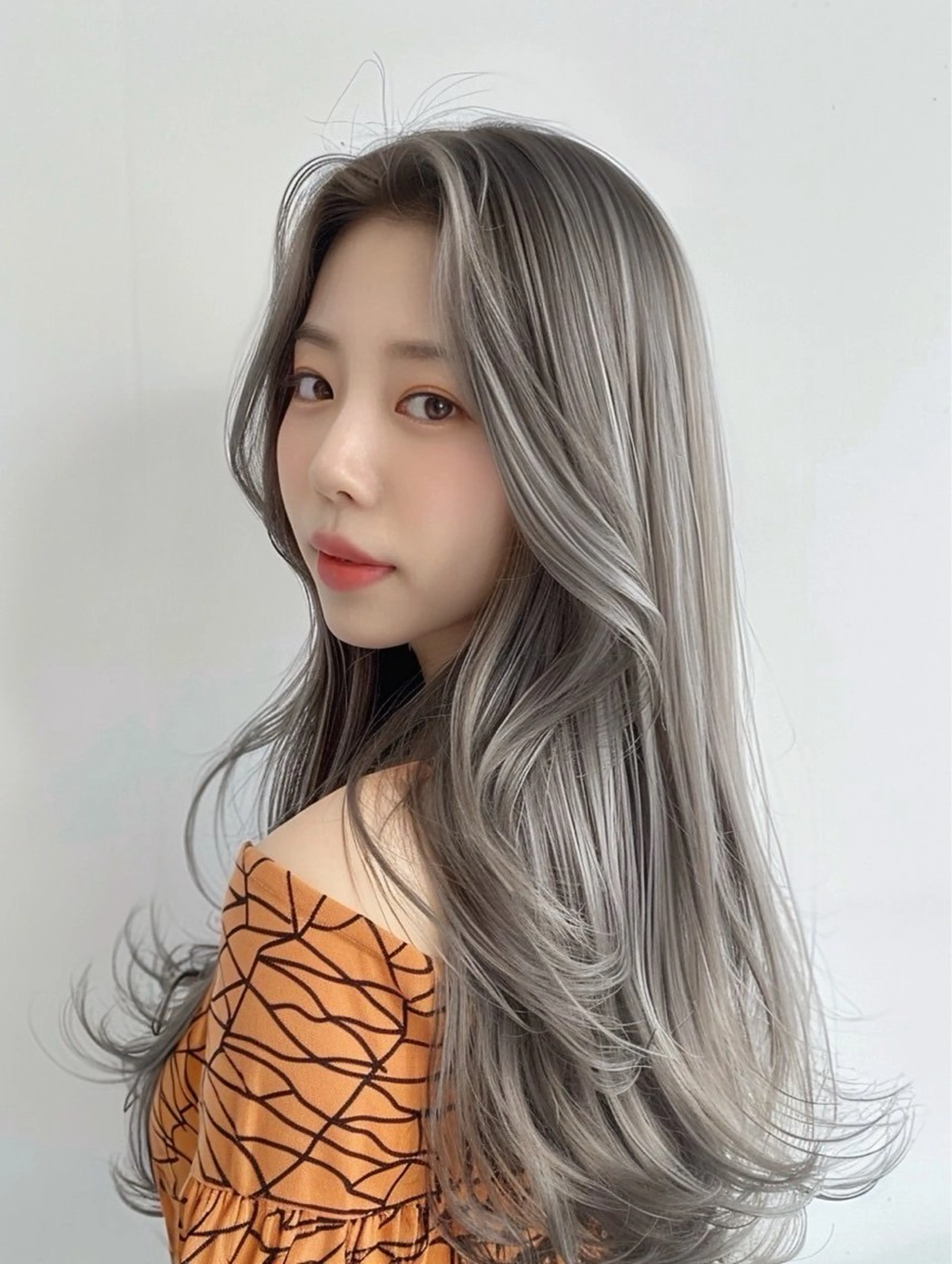 ロング NANAMI/海外風 レイヤー/ボブのヘアスタイル