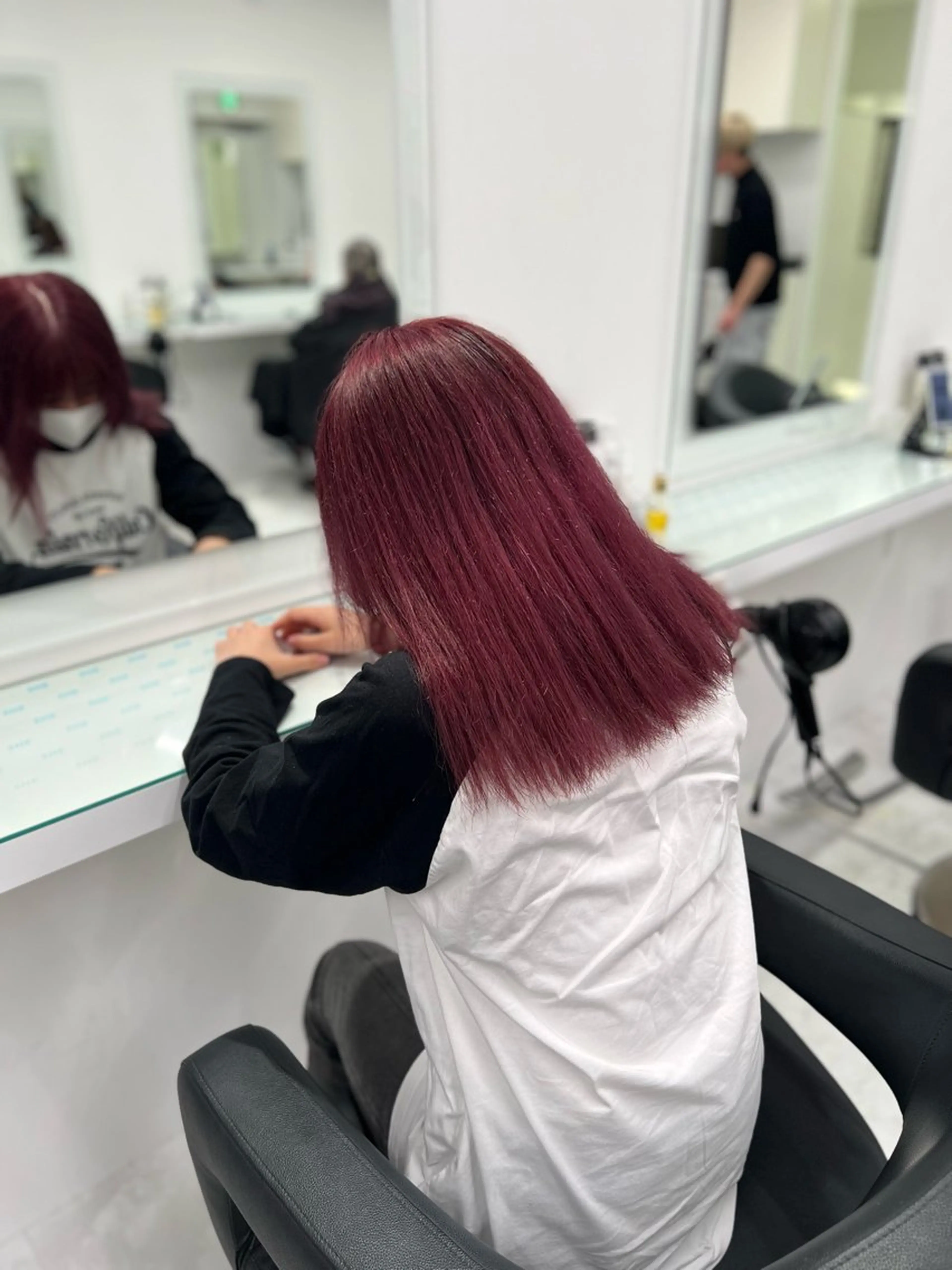 カラー ヘアカラー トリートメント ブリーチなし透明感 💗RYOTAのヘアスタイル