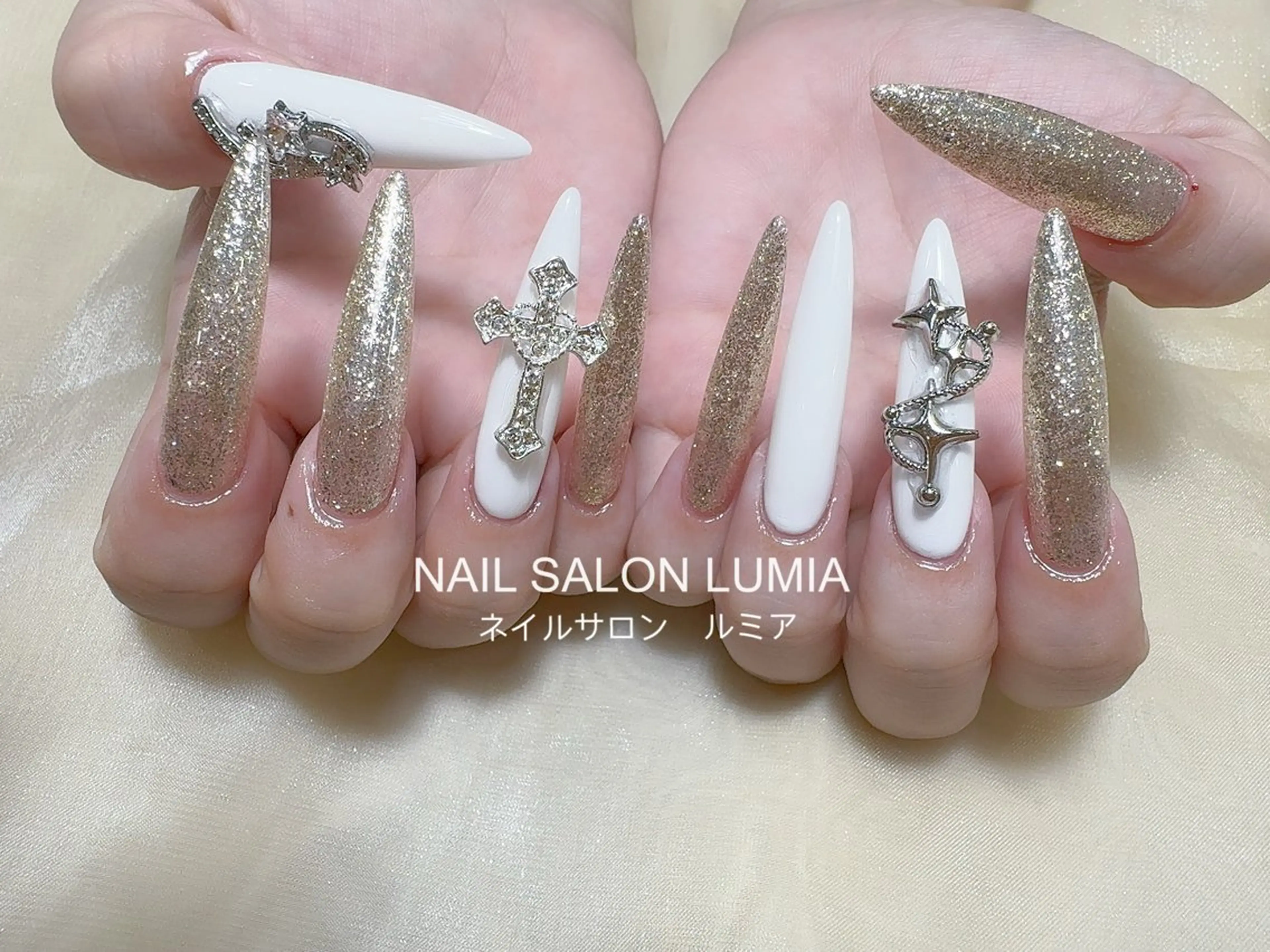 ネイル ハンドネイル ネイルサロン ルミア Lumia 店長のネイルデザイン