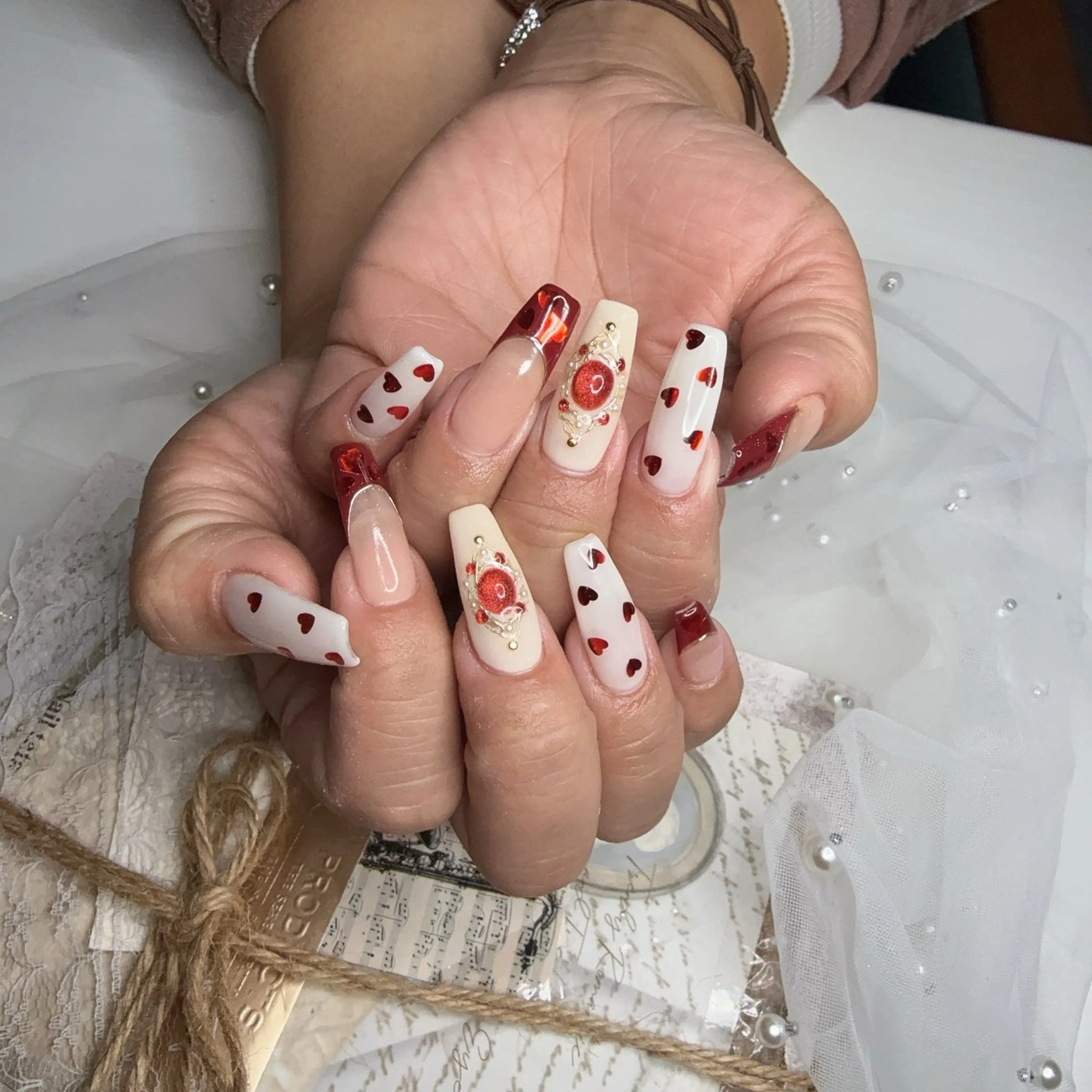 ネイル Fairyフェアリーネイルサロン所属・Nail Hibi サロンのネイルデザイン