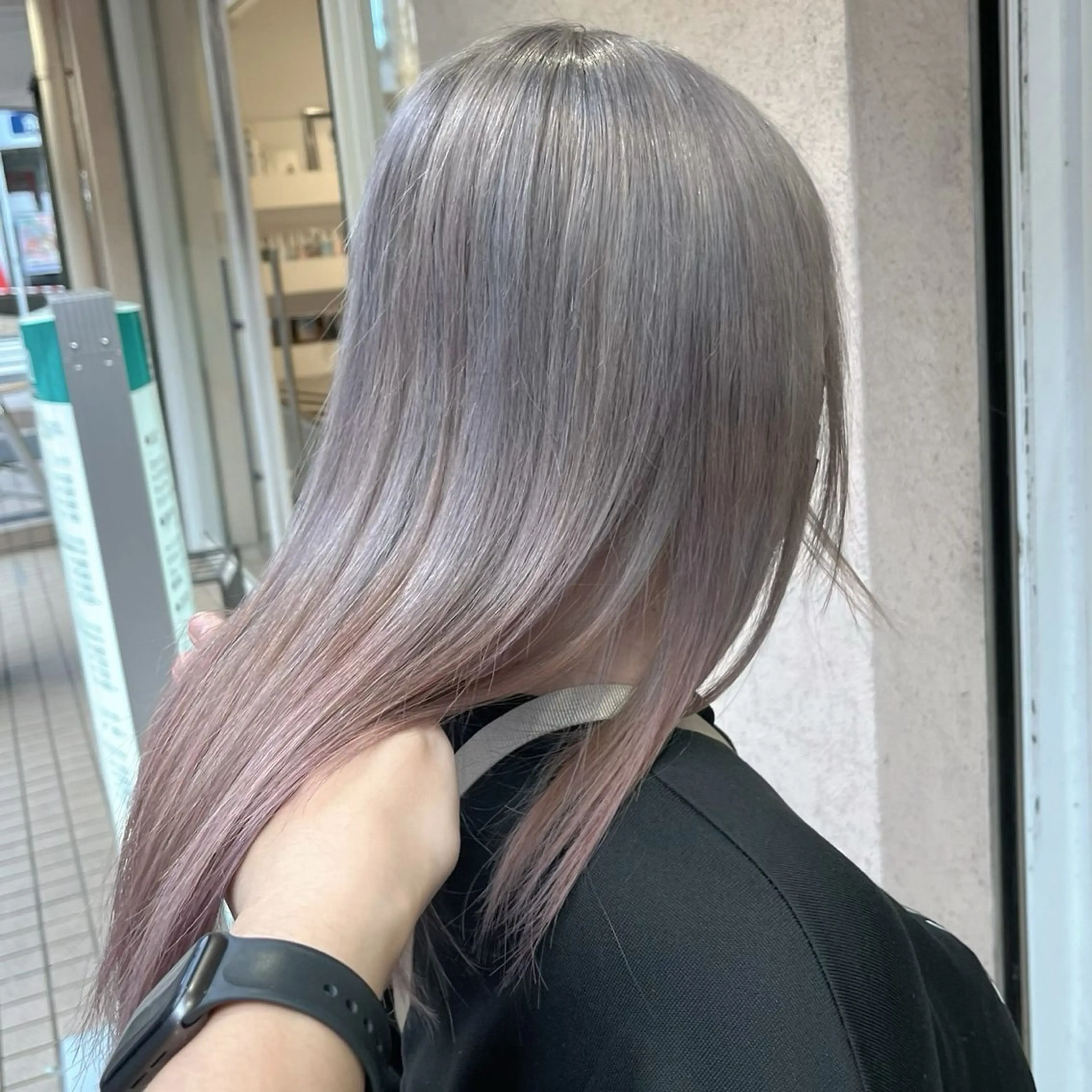 平日11時​〜​16時限定✨全体カラー&カット🌈の写真