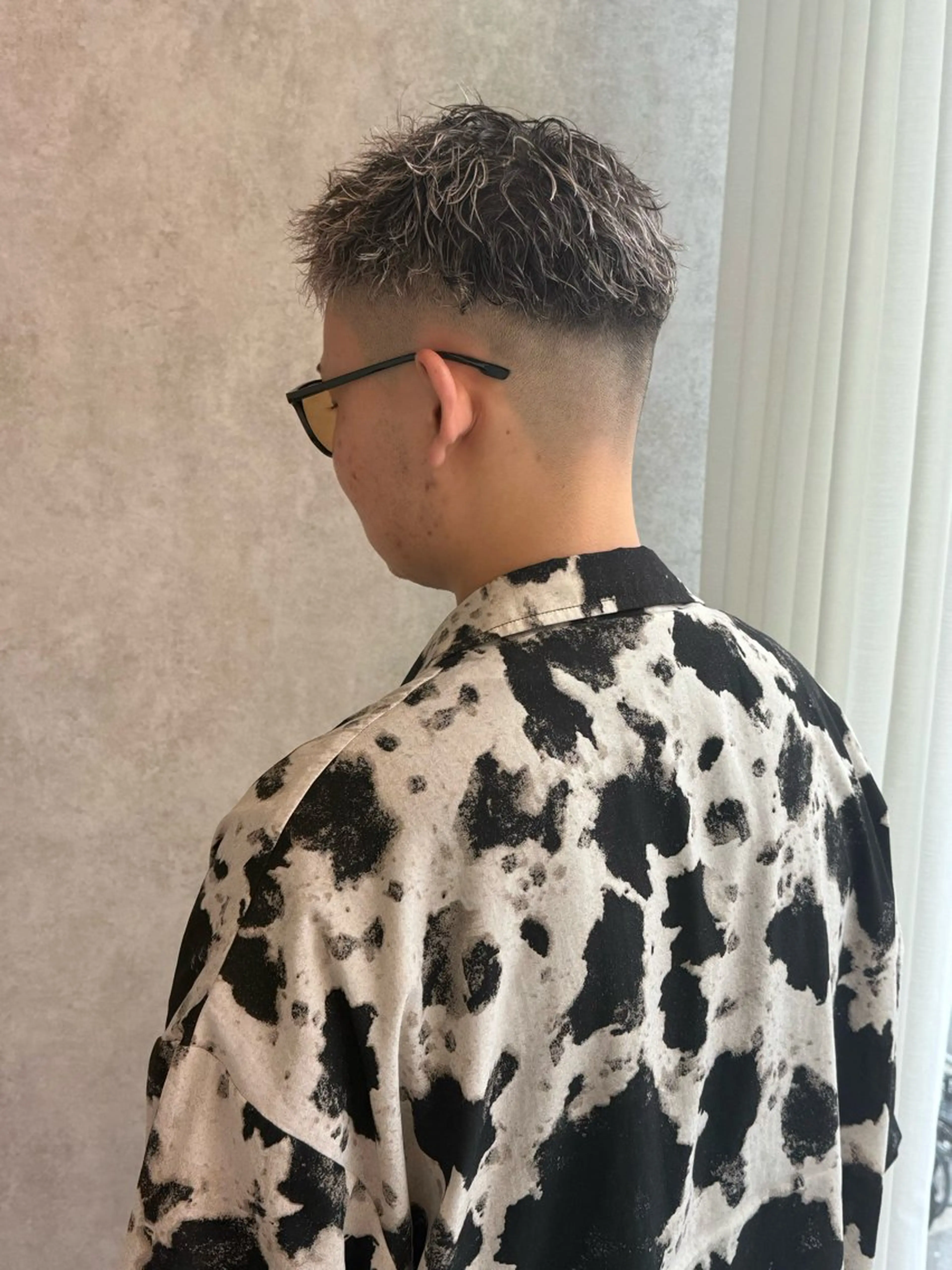 メンズ ヘアカラー Atmos sunny terrace所属・suzu 野田美容師のヘアスタイル