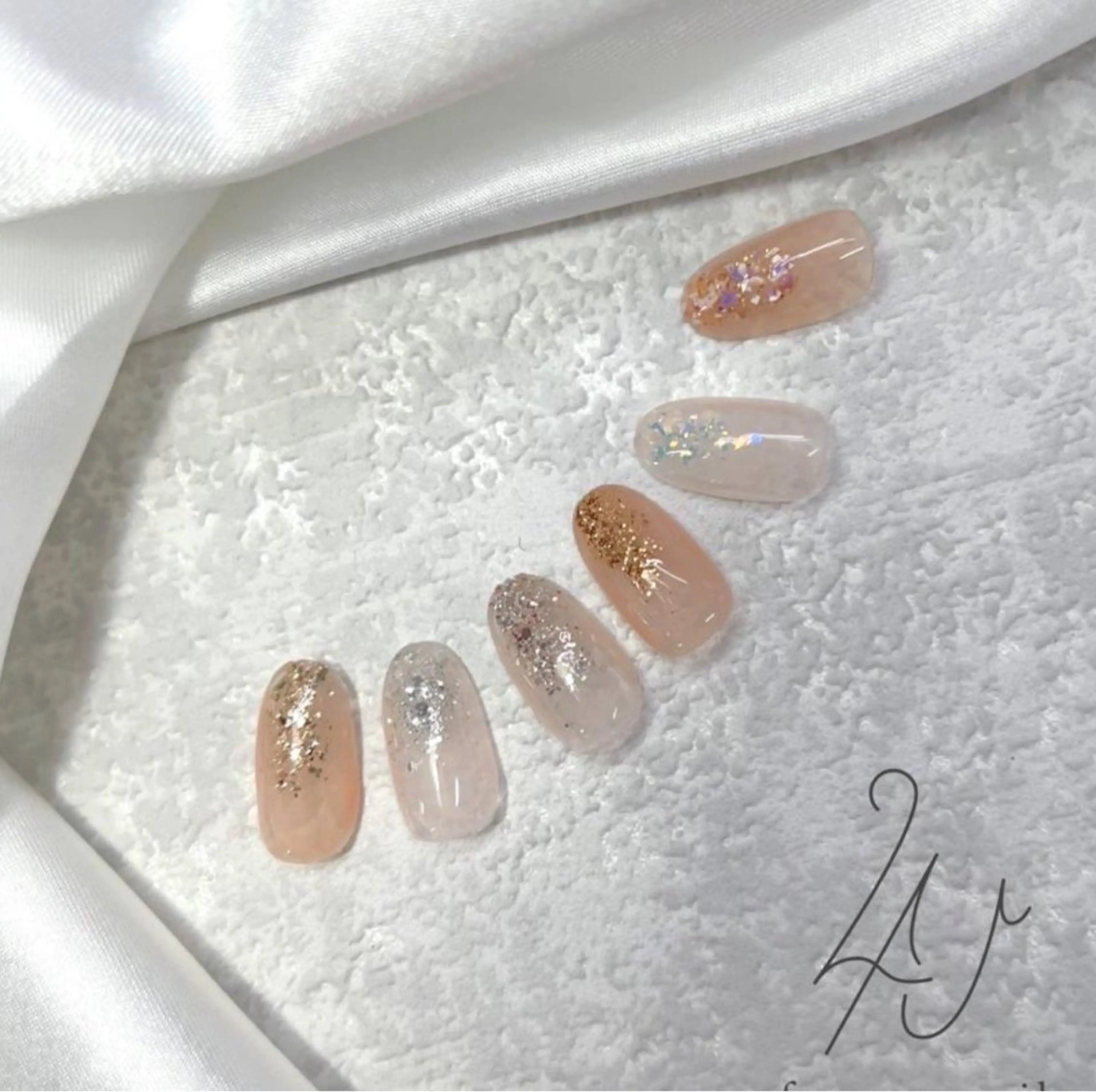 ネイル ラメ(グリッター) ラメグラデーション 🌴konami 4U NAIL🥥のネイルデザイン