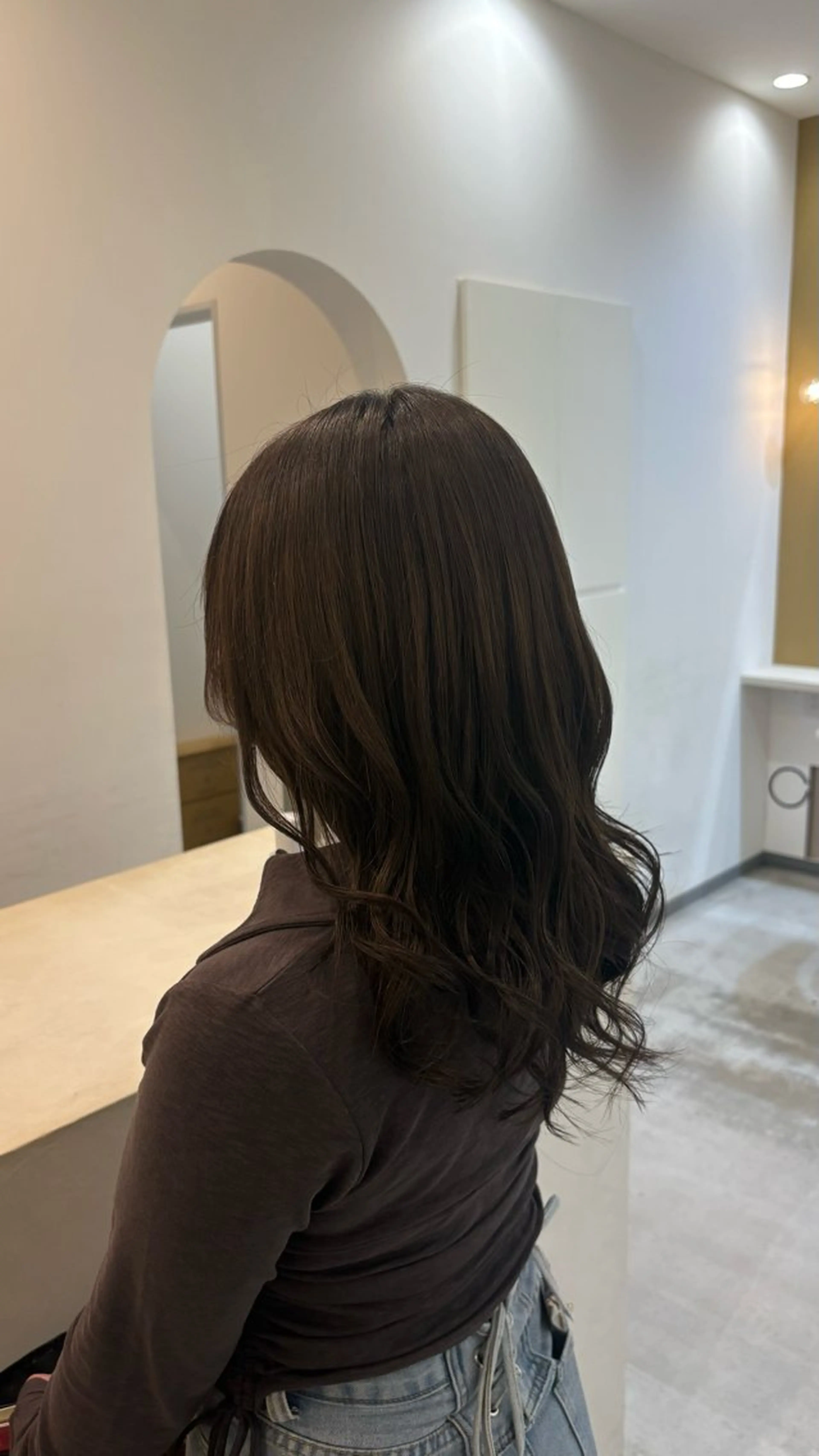 ミディアム カラー 加賀谷 乙葉のヘアスタイル