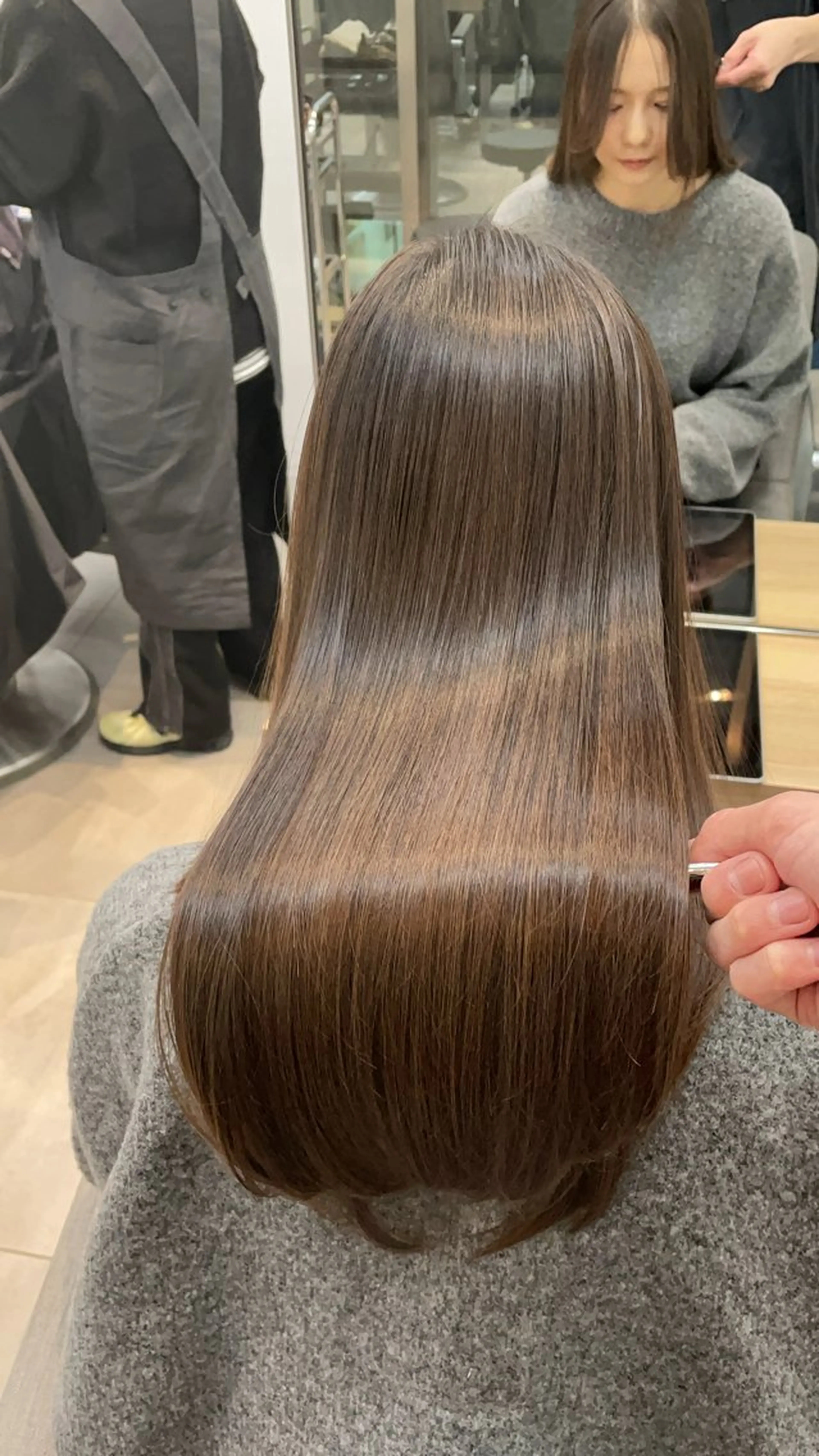 ロング カラー カット 縮毛矯正 トリートメント ヘッドスパ ✨髪質改善✨美髪 矯正🫧小泉のヘアスタイル