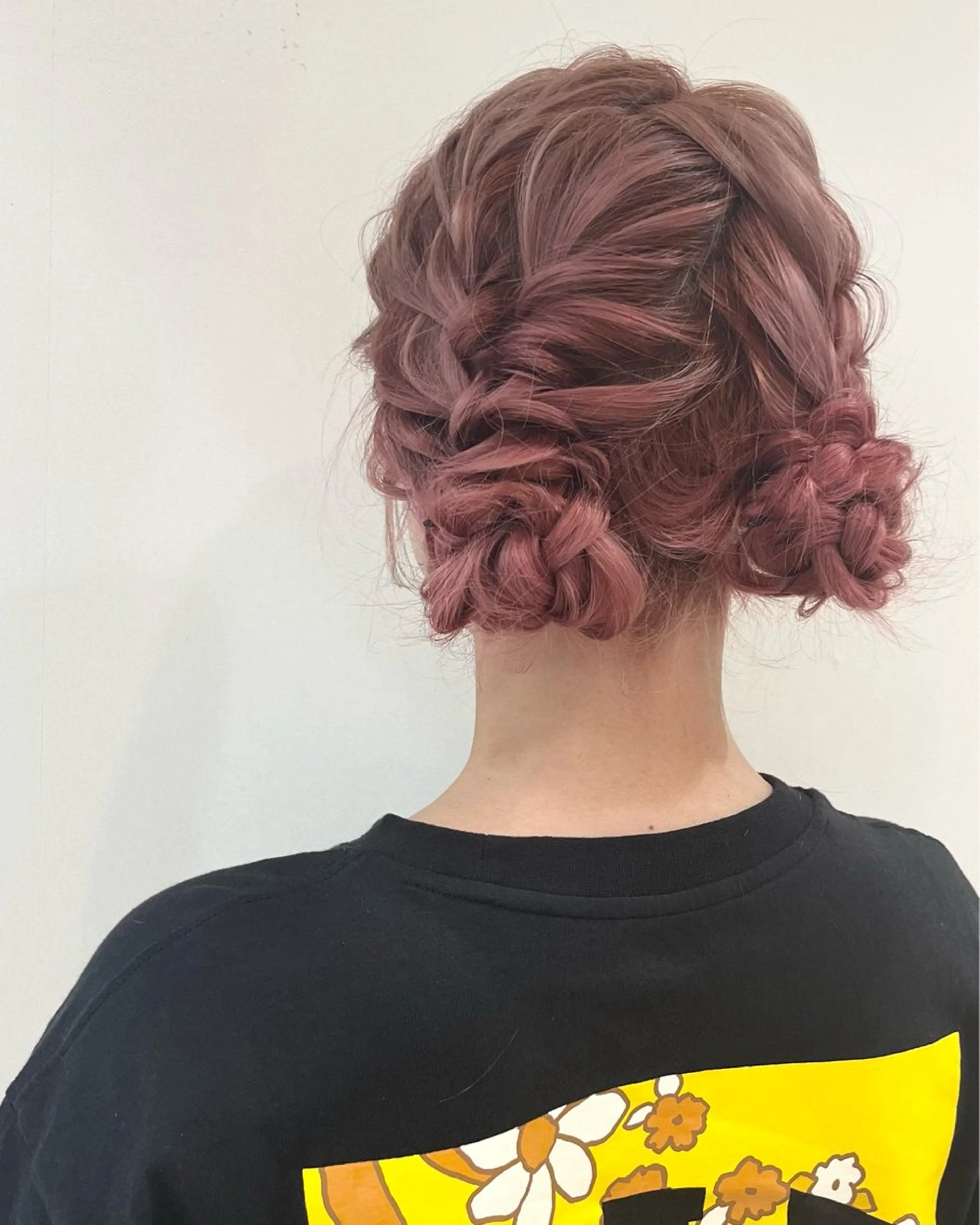 ミディアム お団子ヘア ヘアセット Only Nail所属・井上 紗彩のヘアスタイル