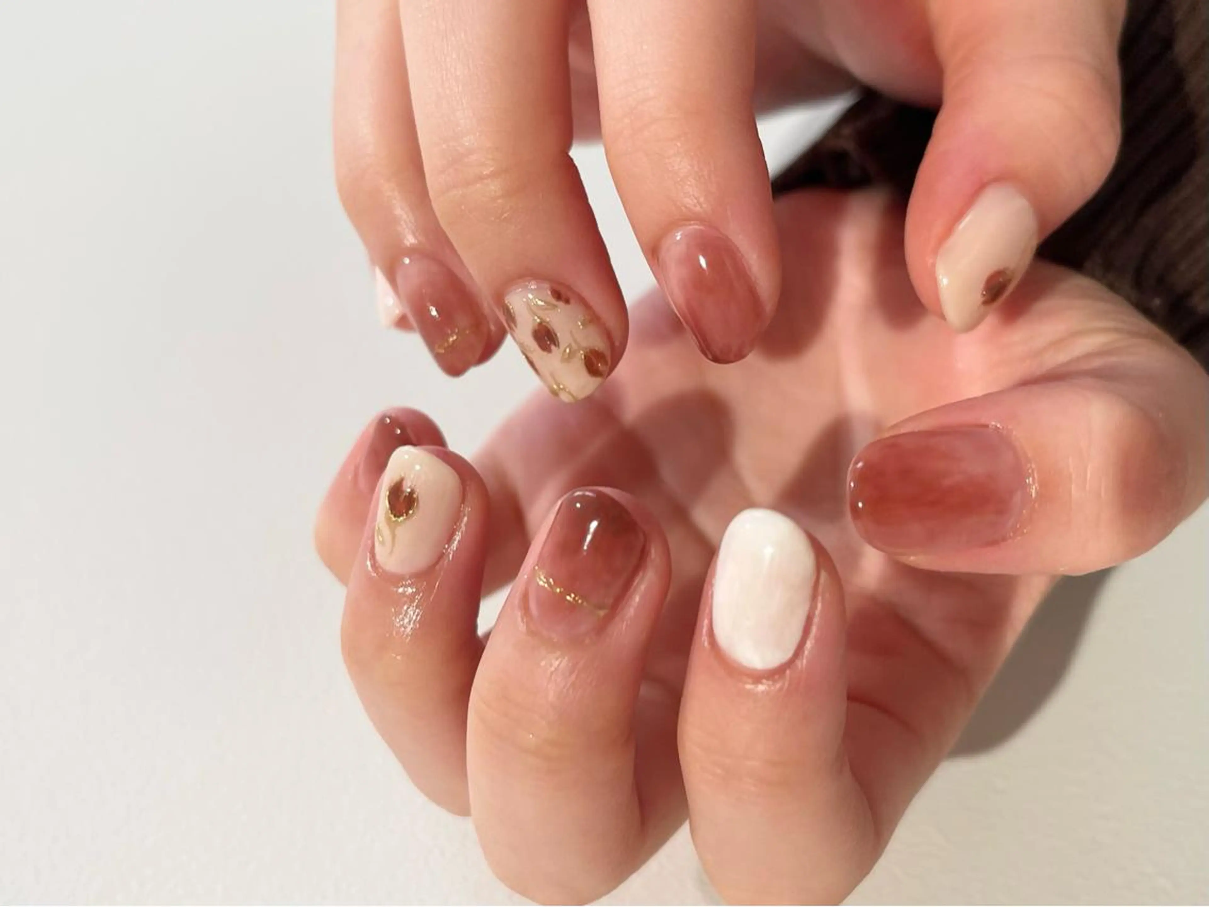 ネイル ハンドネイル ハンドケア esby Loely MIZUKIのネイルデザイン