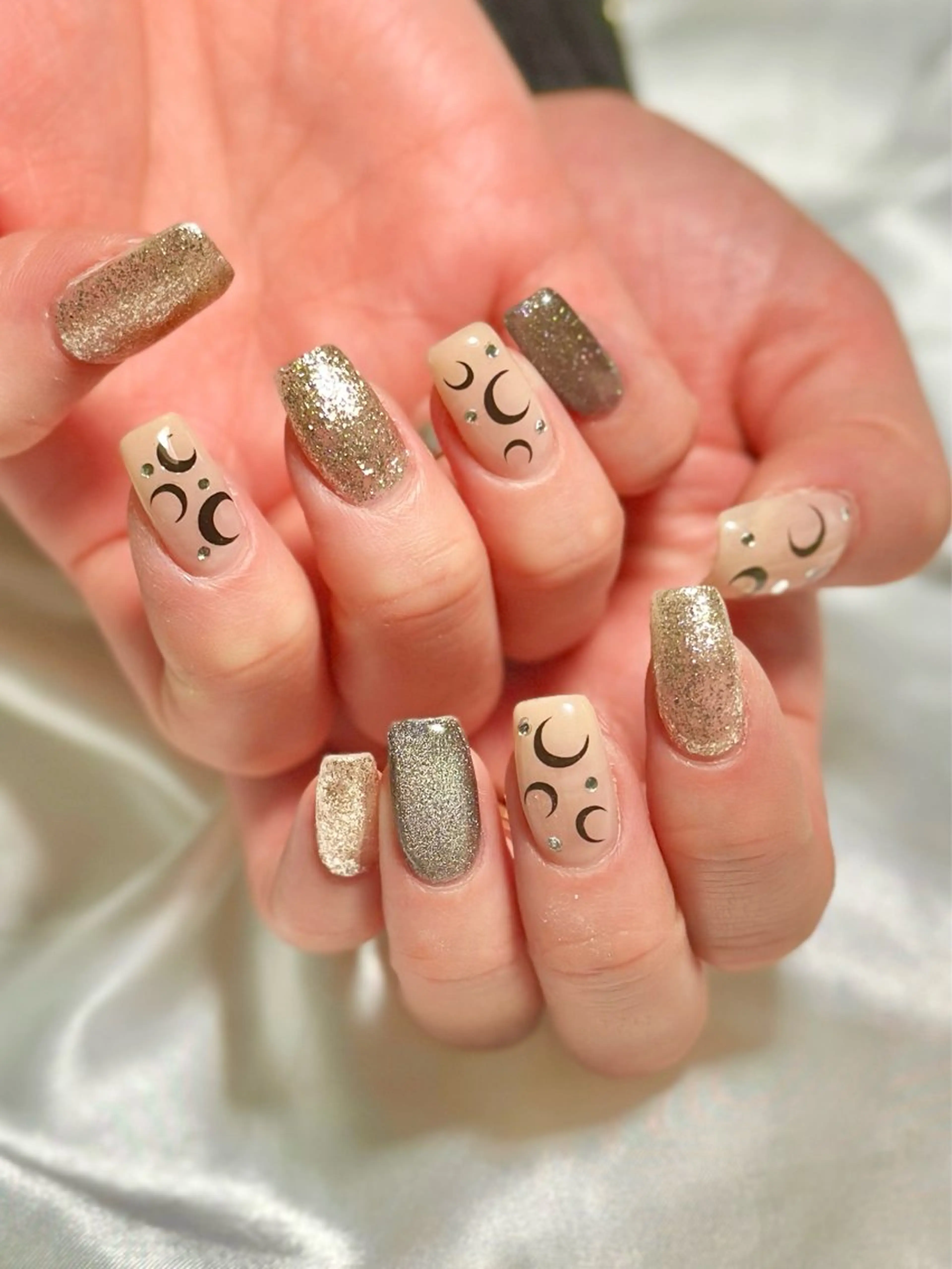 ネイル マルサンカクシカク所属・○△□ 守口市のネイルデザイン