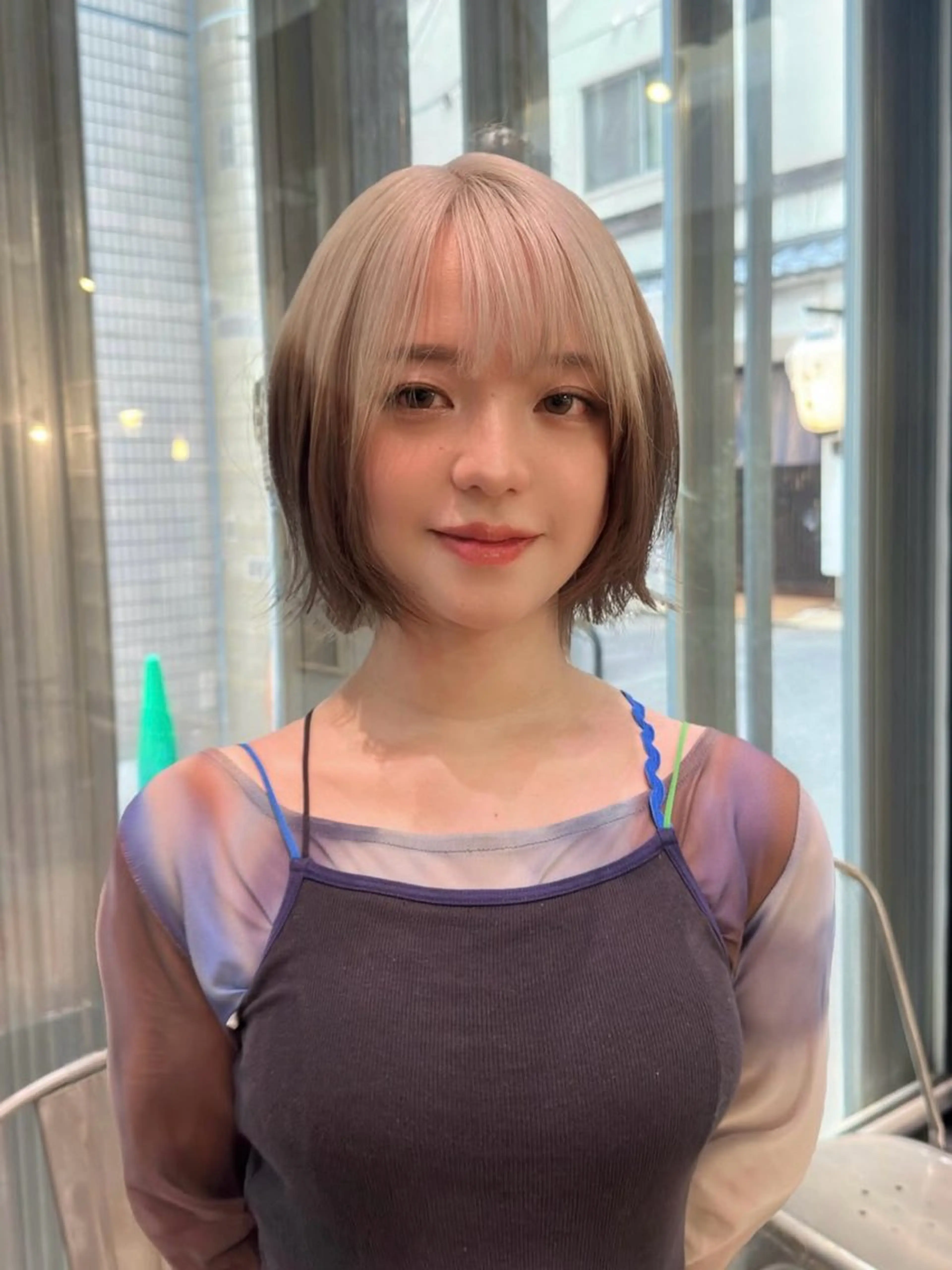 ミディアム 顔まわりレイヤー 顔周りカット 髪質改善 レイヤーカット シャギー ヘアカラー デザインカラー/中性 ウルフ/mitsuのヘアスタイル