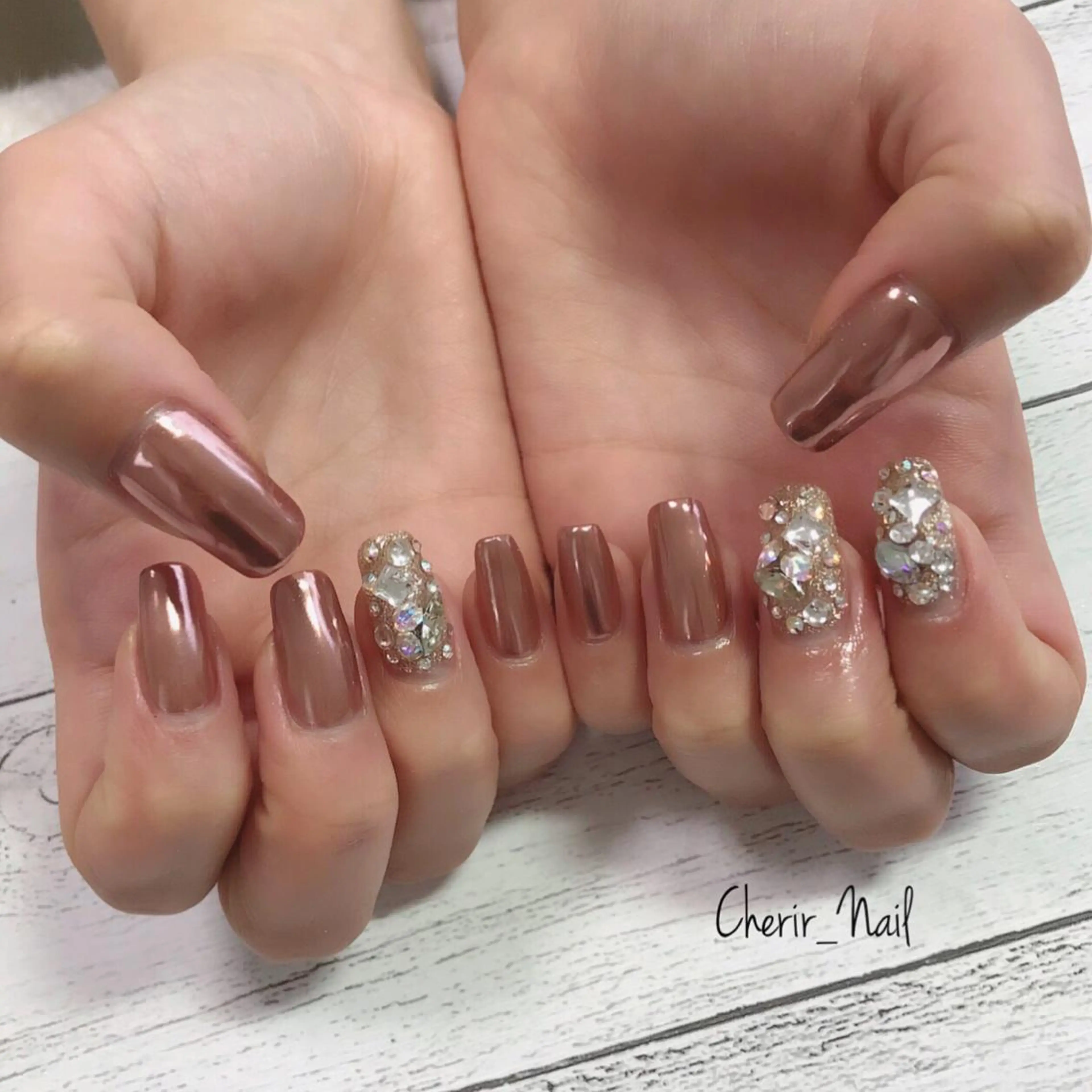 ネイル キラキラネイル ロングネイル ミラーネイル ワンカラーネイル ピンク Cherirnail kaoriのネイルデザイン