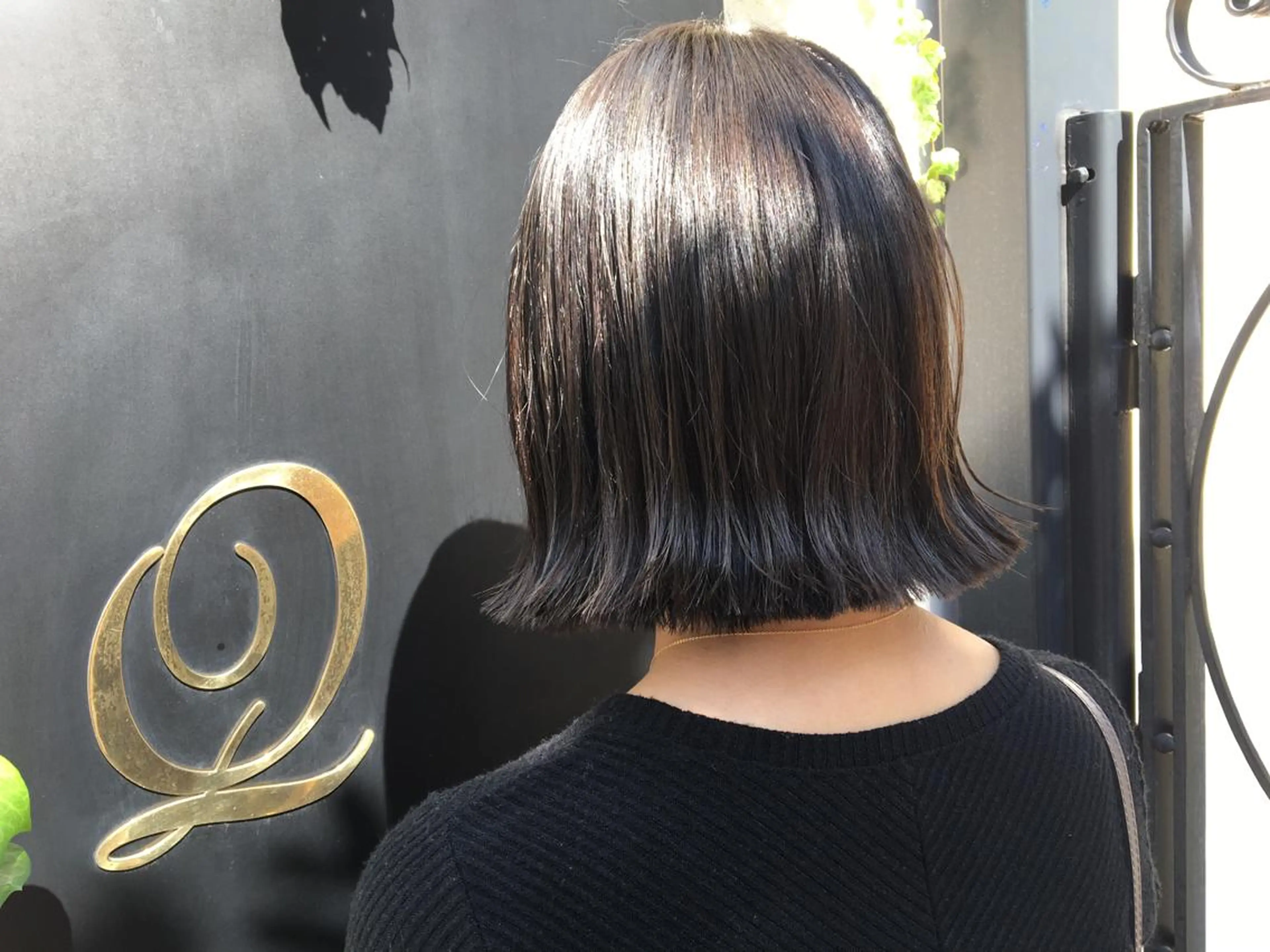 ミディアム カラー THE DAY所属・AKI HASHIMOTOのヘアスタイル