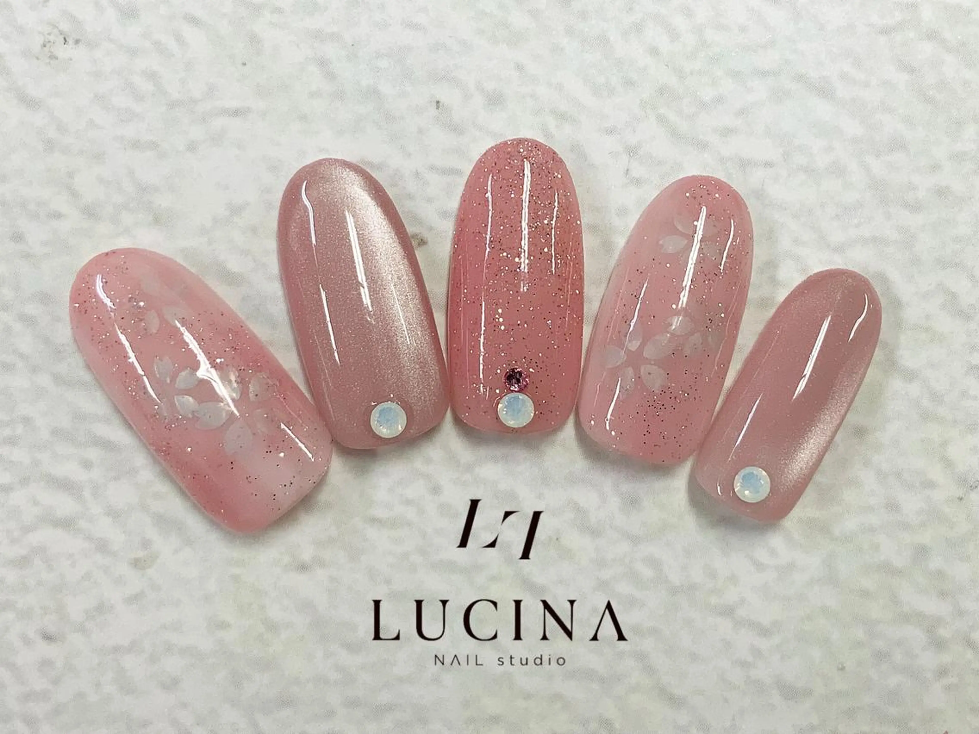 ネイル 桜ネイル クリアネイル 長さ出し フラワーネイル フットネイル ハンドネイル 新橋 ルキナ スタッフのネイルデザイン