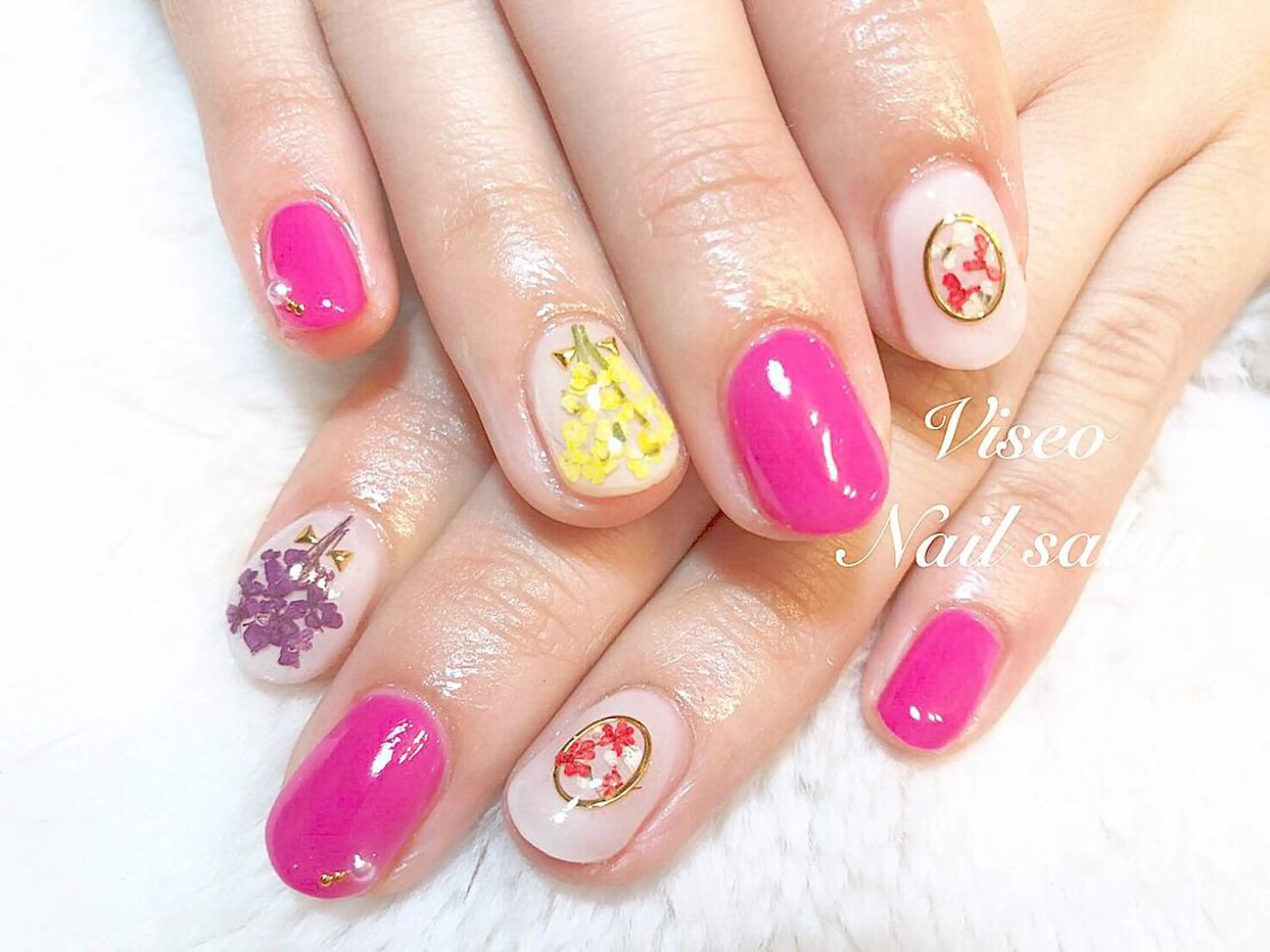 ネイル Viseo《6週間 長持ちパラジェル》のネイルデザイン