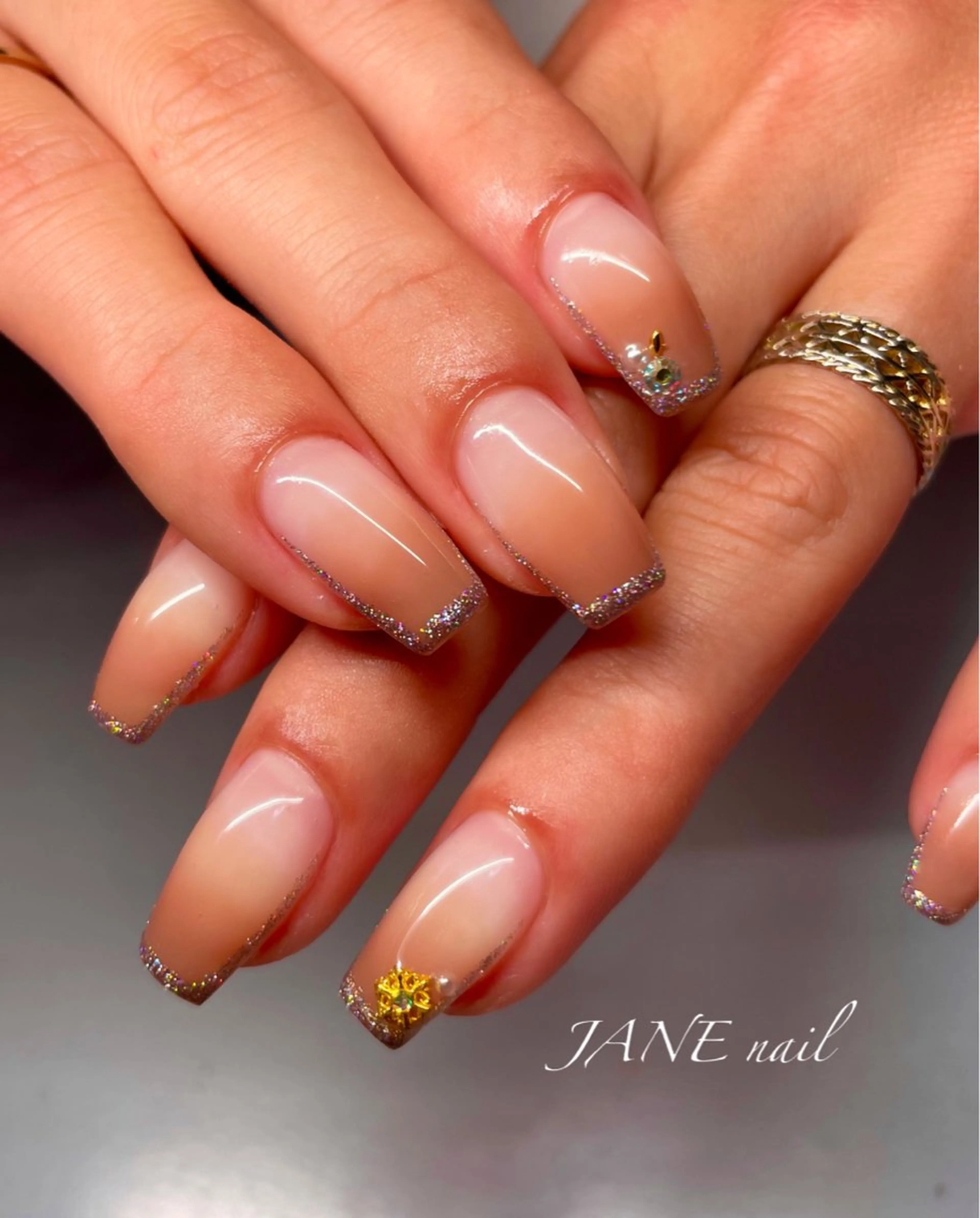 ネイル ブラウン フレンチネイル ラメ(グリッター) シンプルネイル スクエアネイル ハンドネイル Nail Salon JANEのネイルデザイン