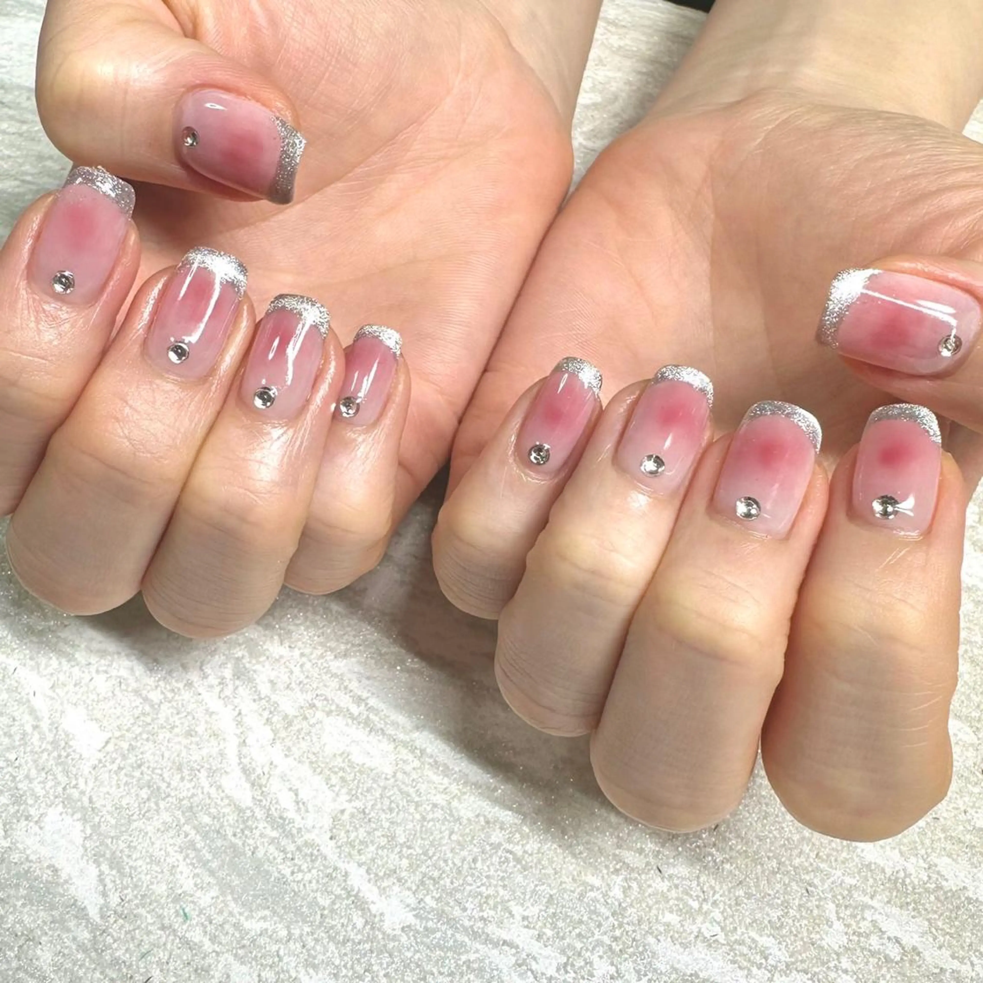 ネイル チークネイル マグネットネイル ワンホンネイル 221 nailのネイルデザイン