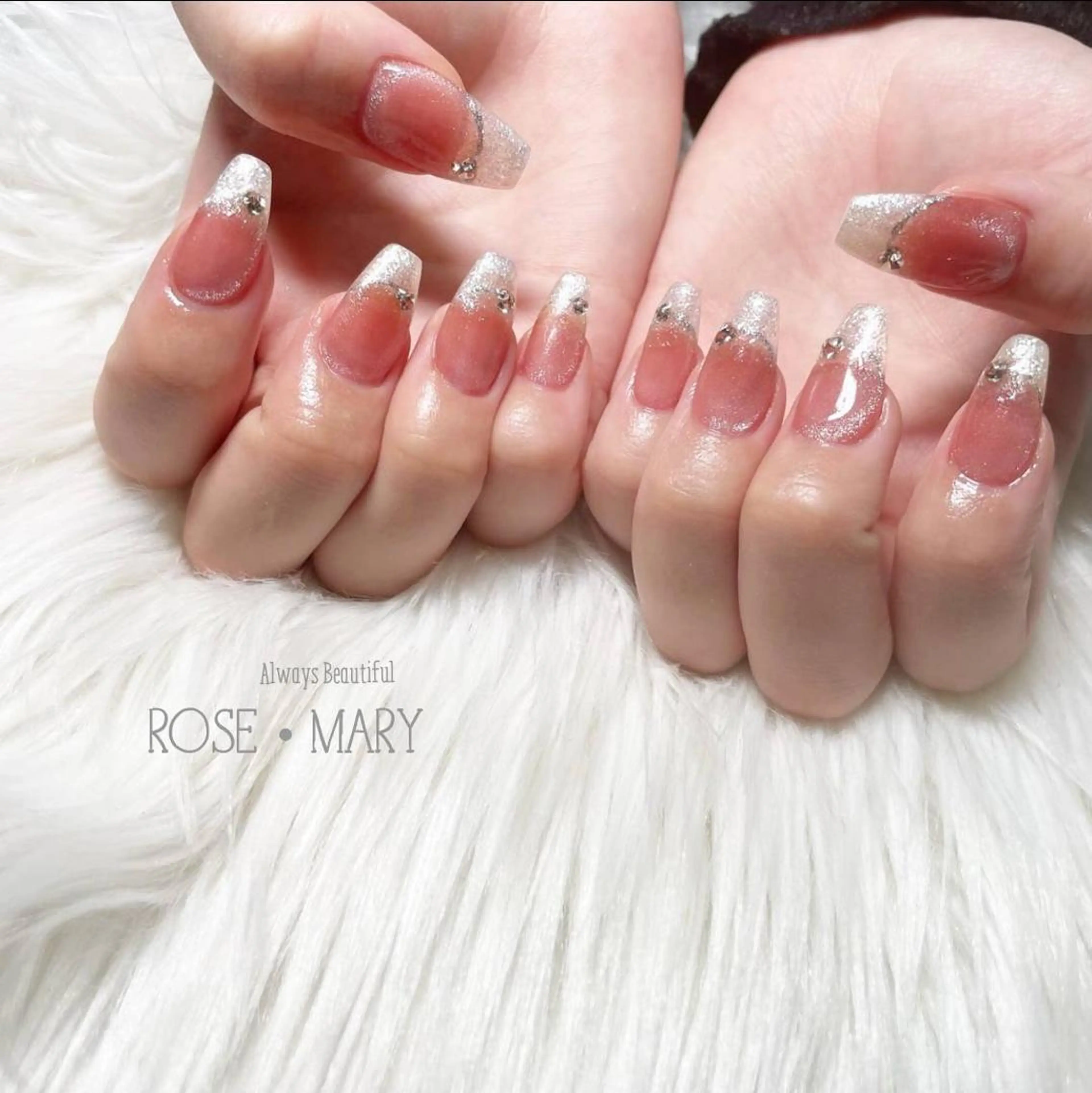 ネイル ハンドネイル ROSE・ MARY 鈴木のネイルデザイン