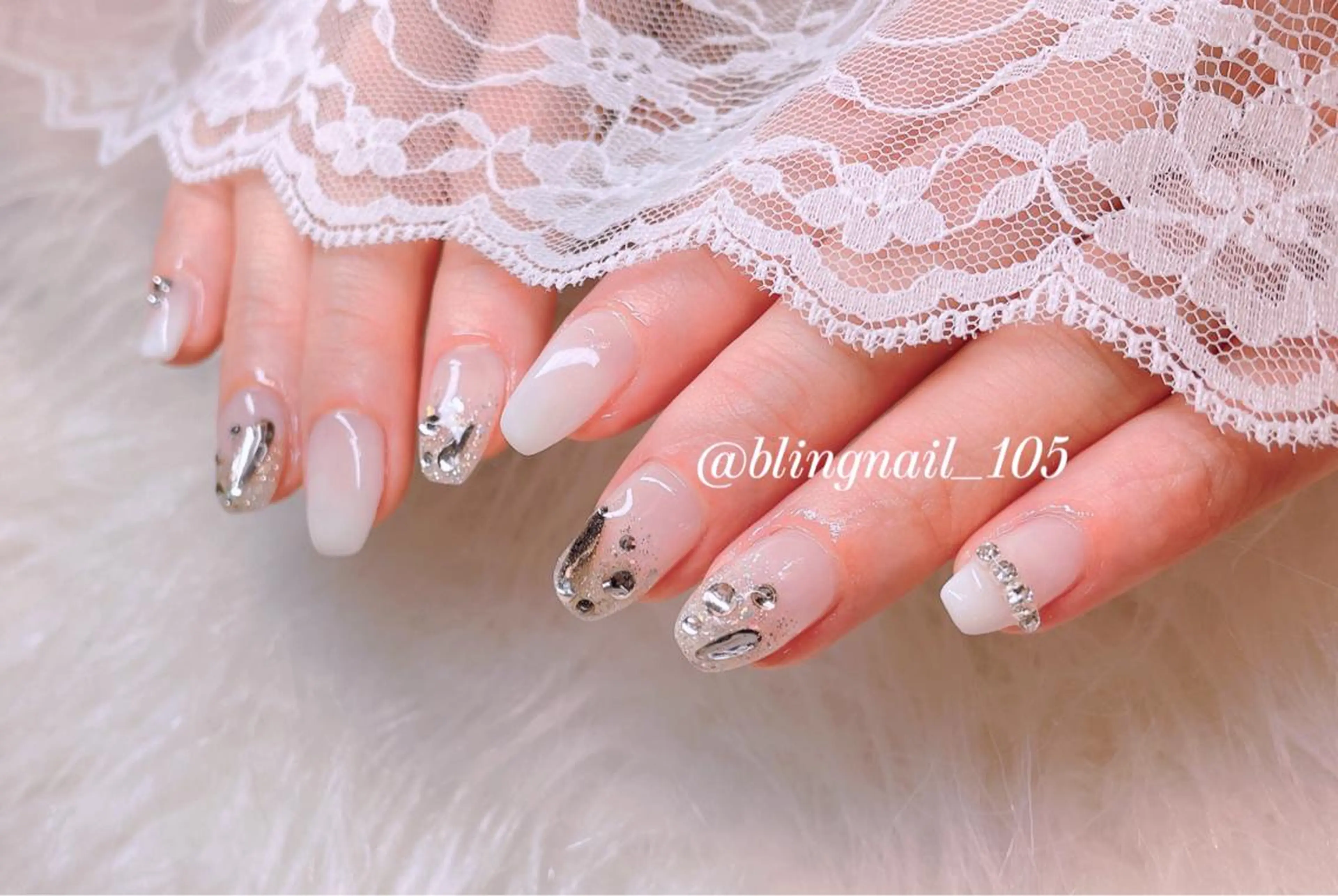 ネイル 23時まで❤︎韓国、 ワンホンネイルのネイルデザイン