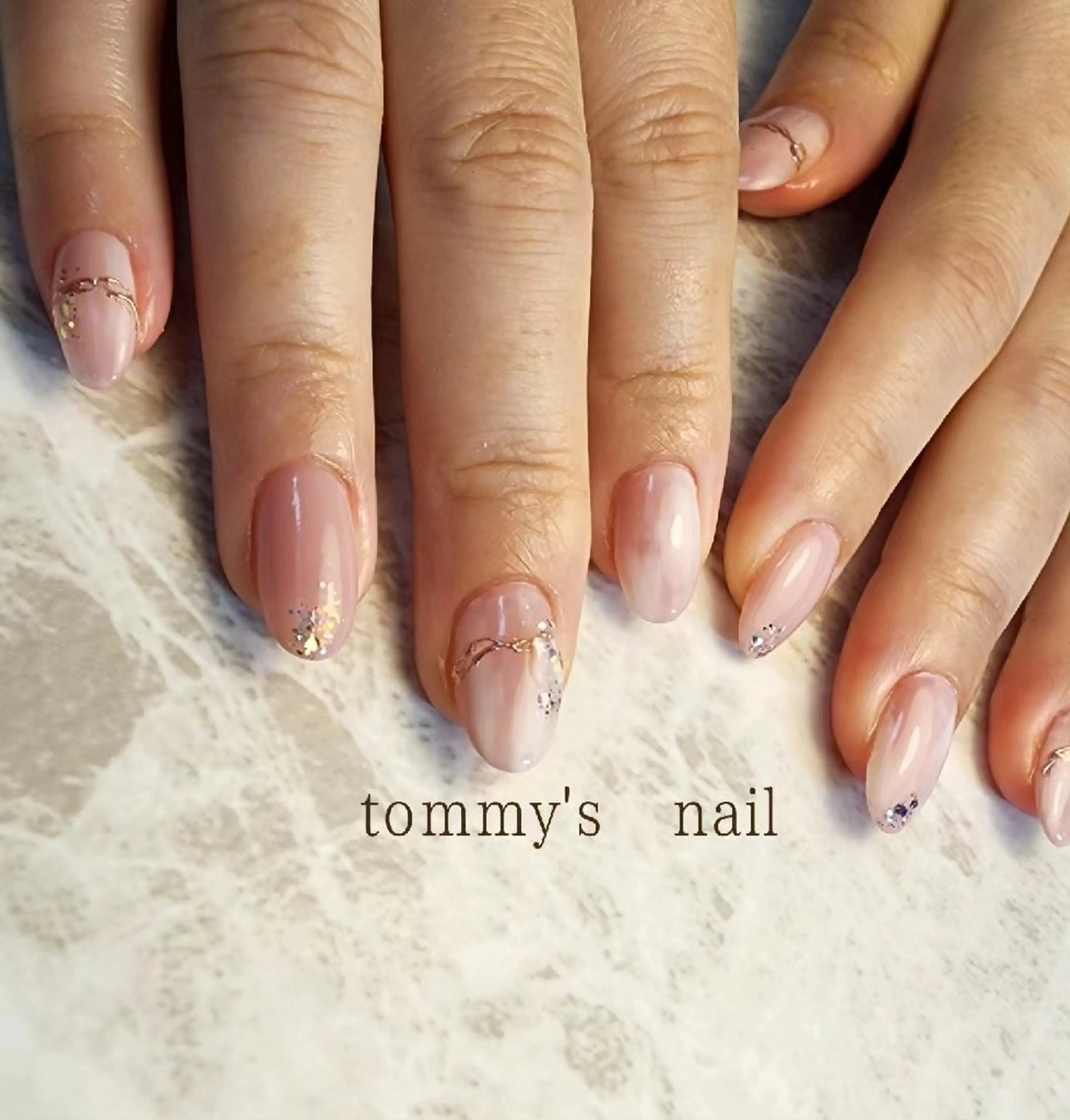 ネイル フットネイル ジェルネイル ミラーネイル ワンカラーネイル ハンドネイル tommy's nail所属・福岡/若よもぎ蒸し 全身美容が叶うサロンのネイルデザイン