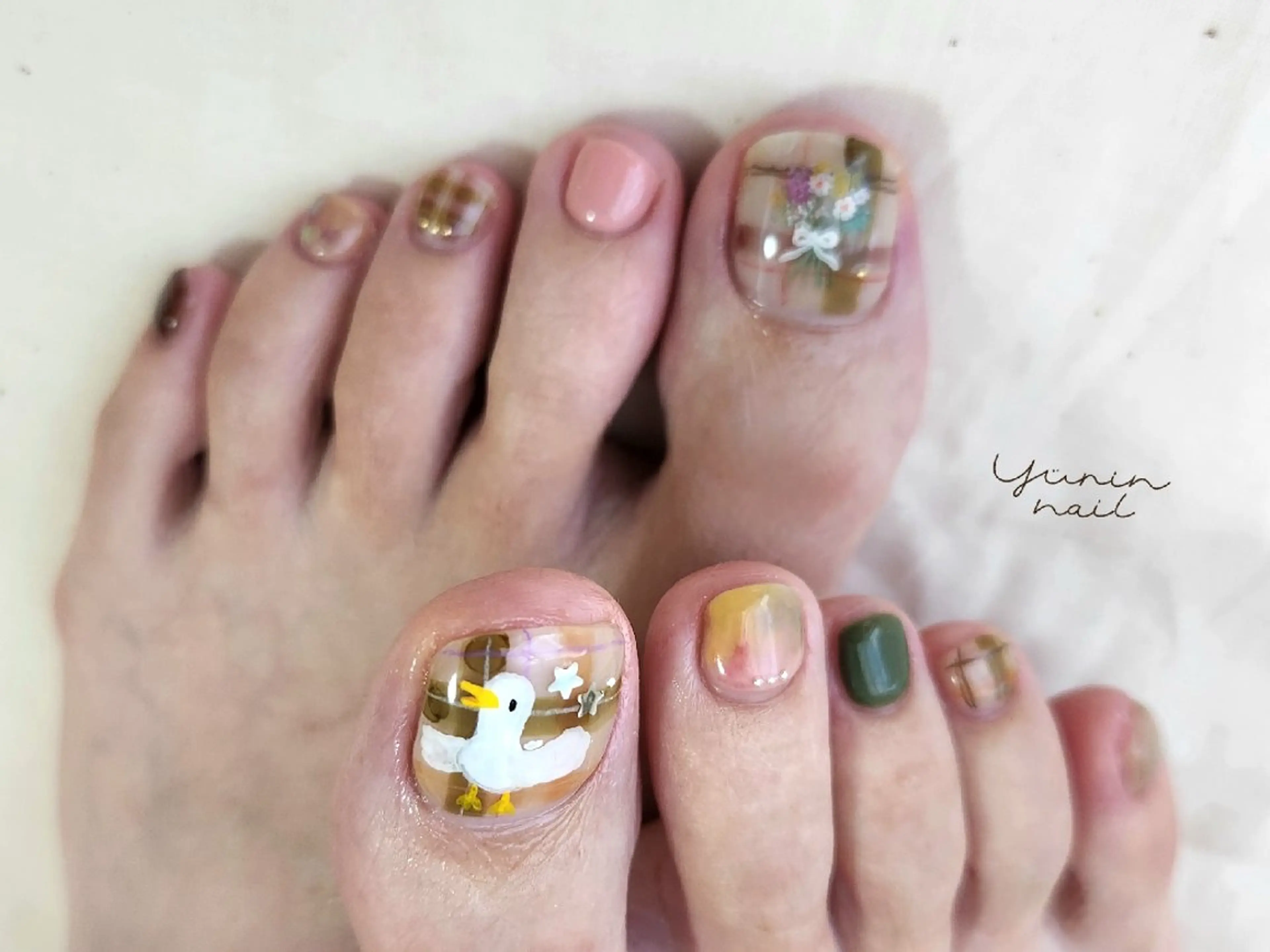 ネイル フットネイル ショートネイル専門 yurin nailのネイルデザイン