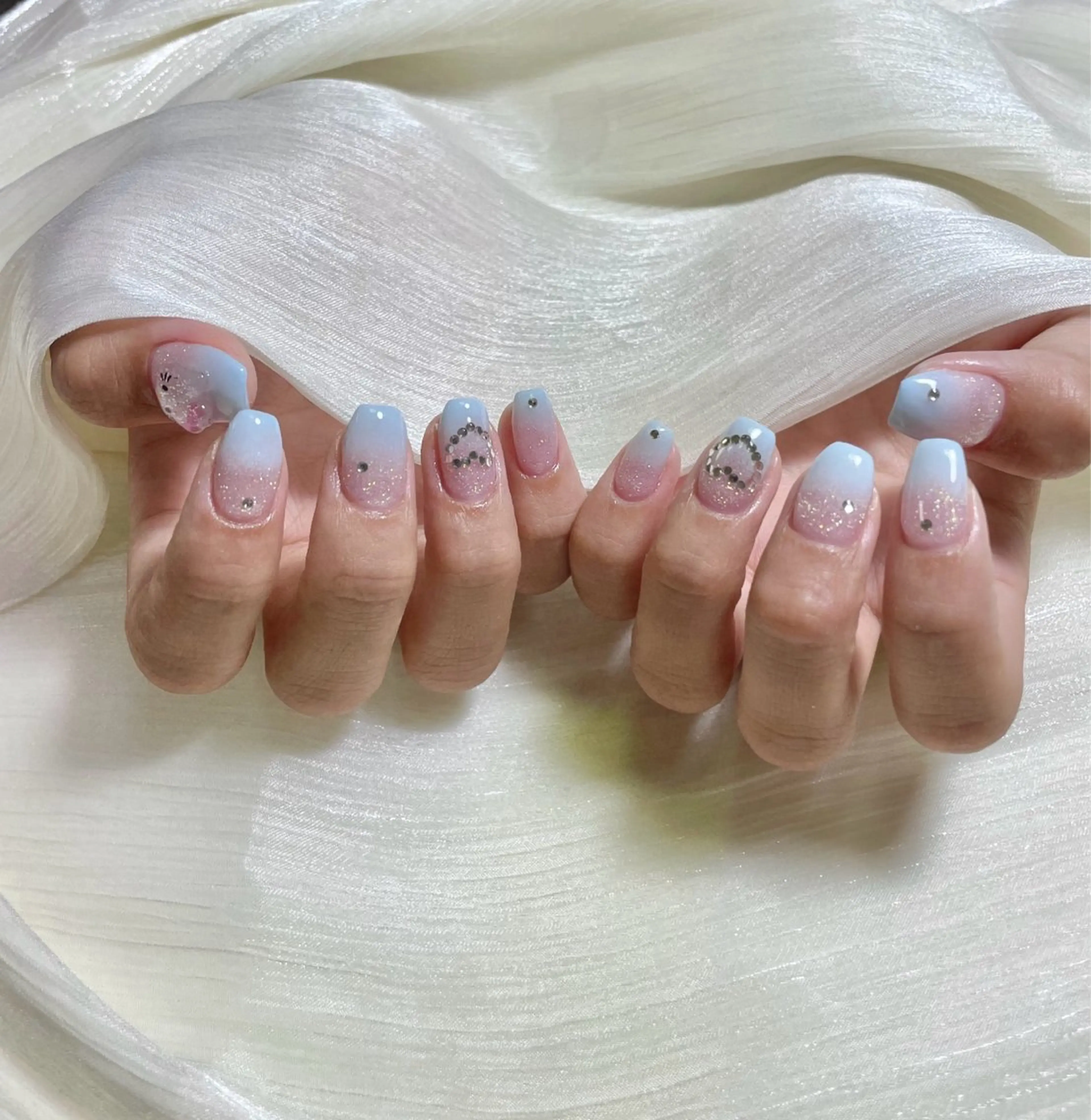 ネイル ハンドネイル 🍑 momo_nailのネイルデザイン