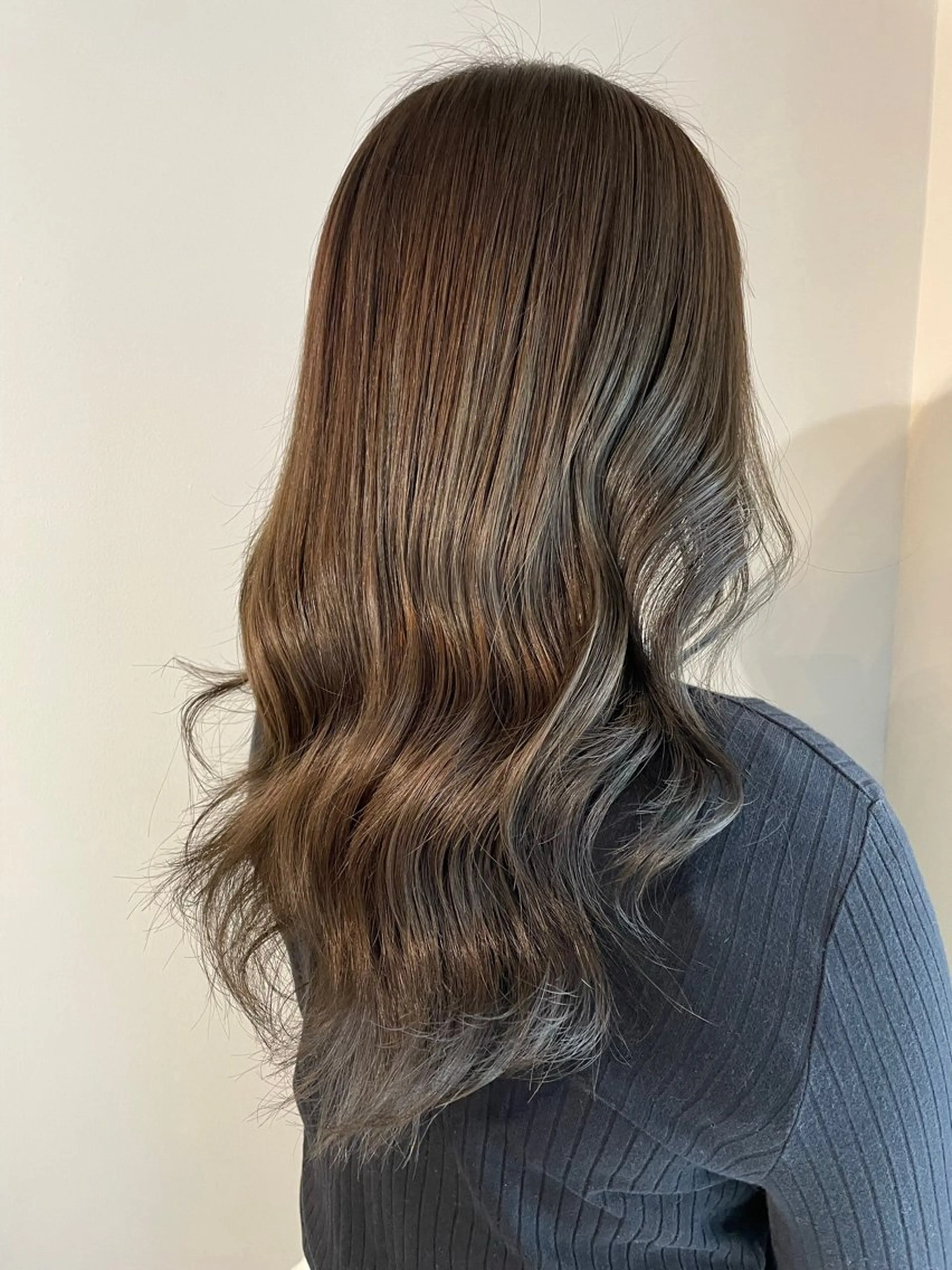 セミロング 最新ケアカラー 髪質改善YUTOのヘアスタイル