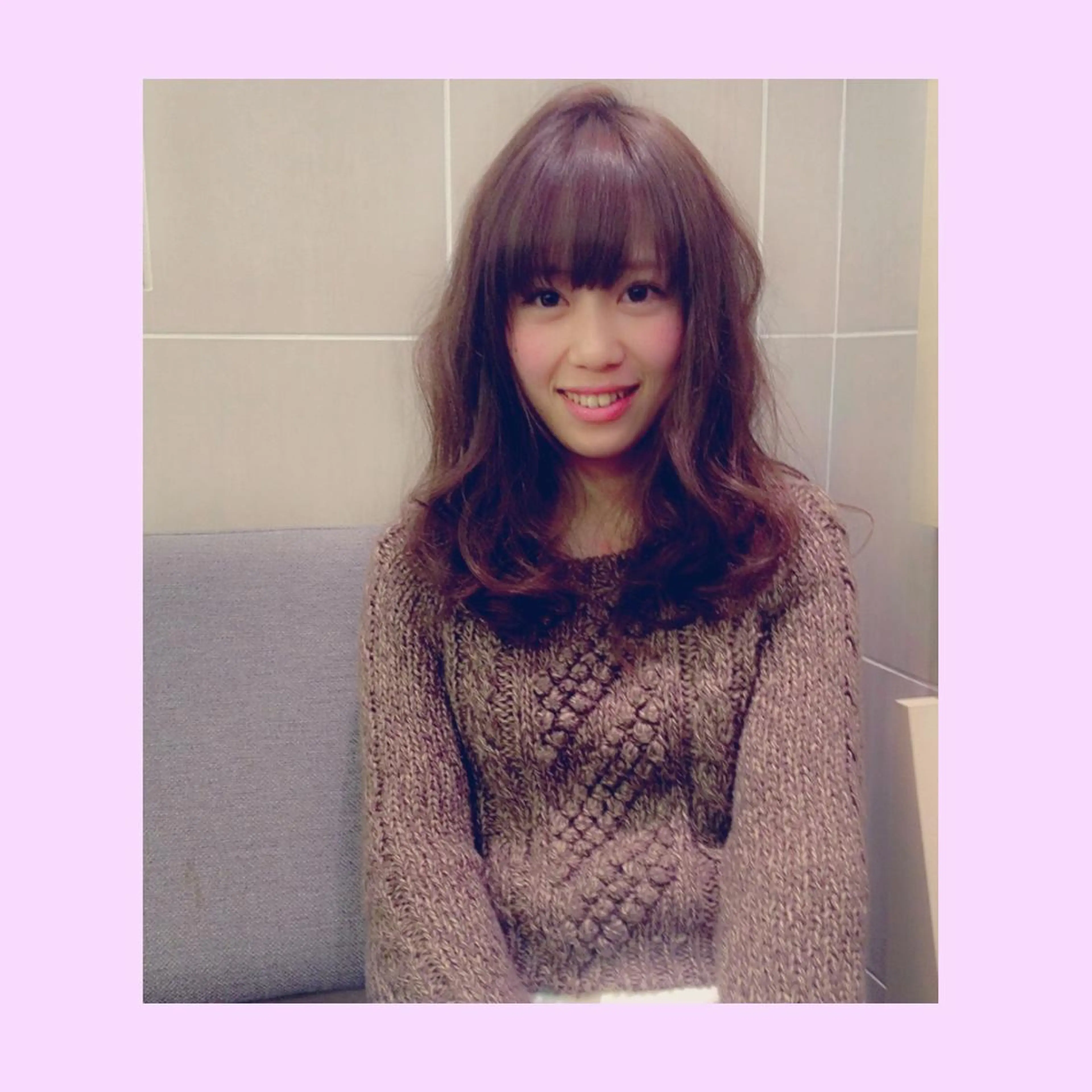 ミディアム 齋藤 咲のヘアスタイル