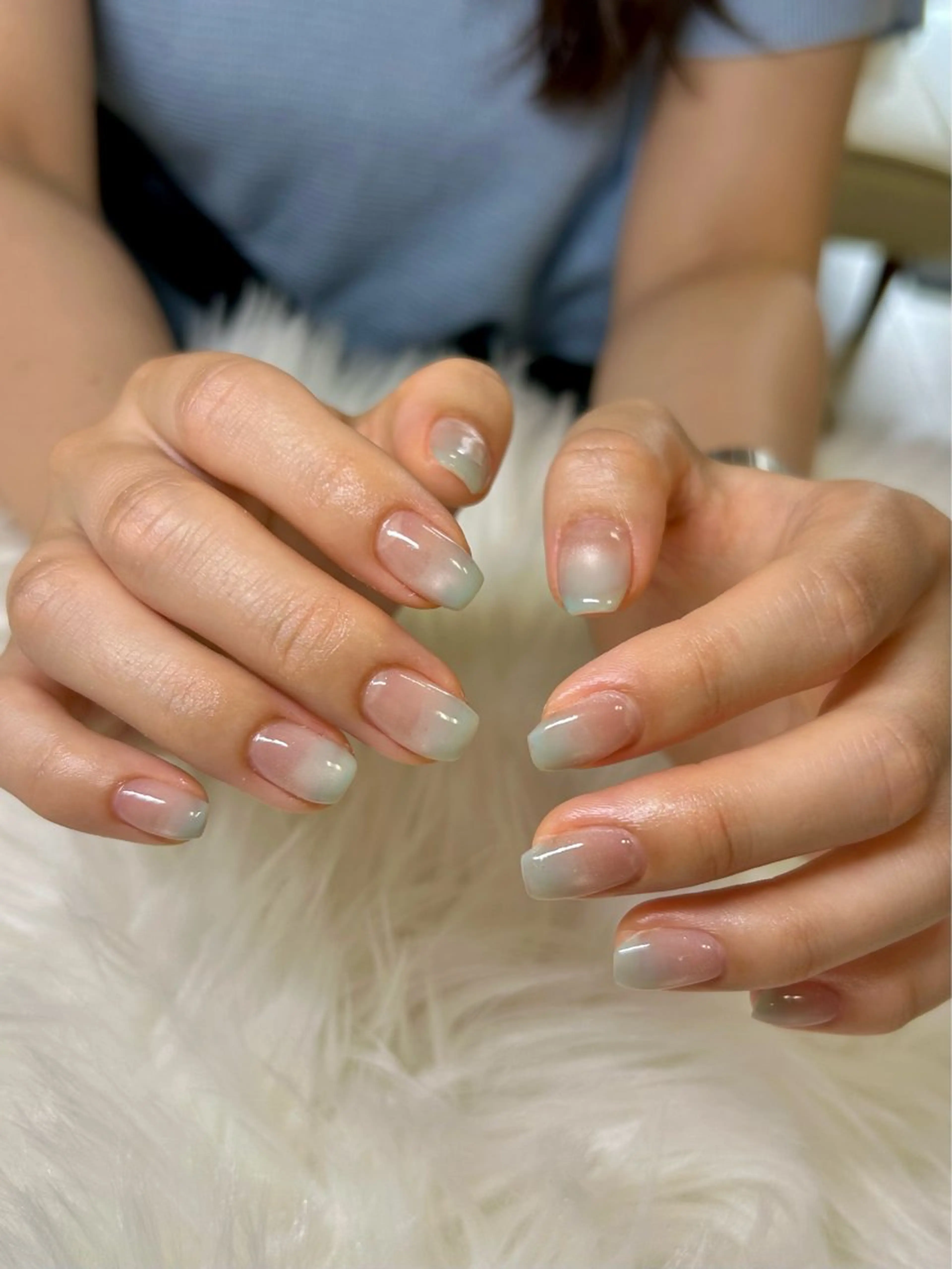 ネイル グラデーション private nailsalon Alice所属・Alice / Nanaのネイルデザイン