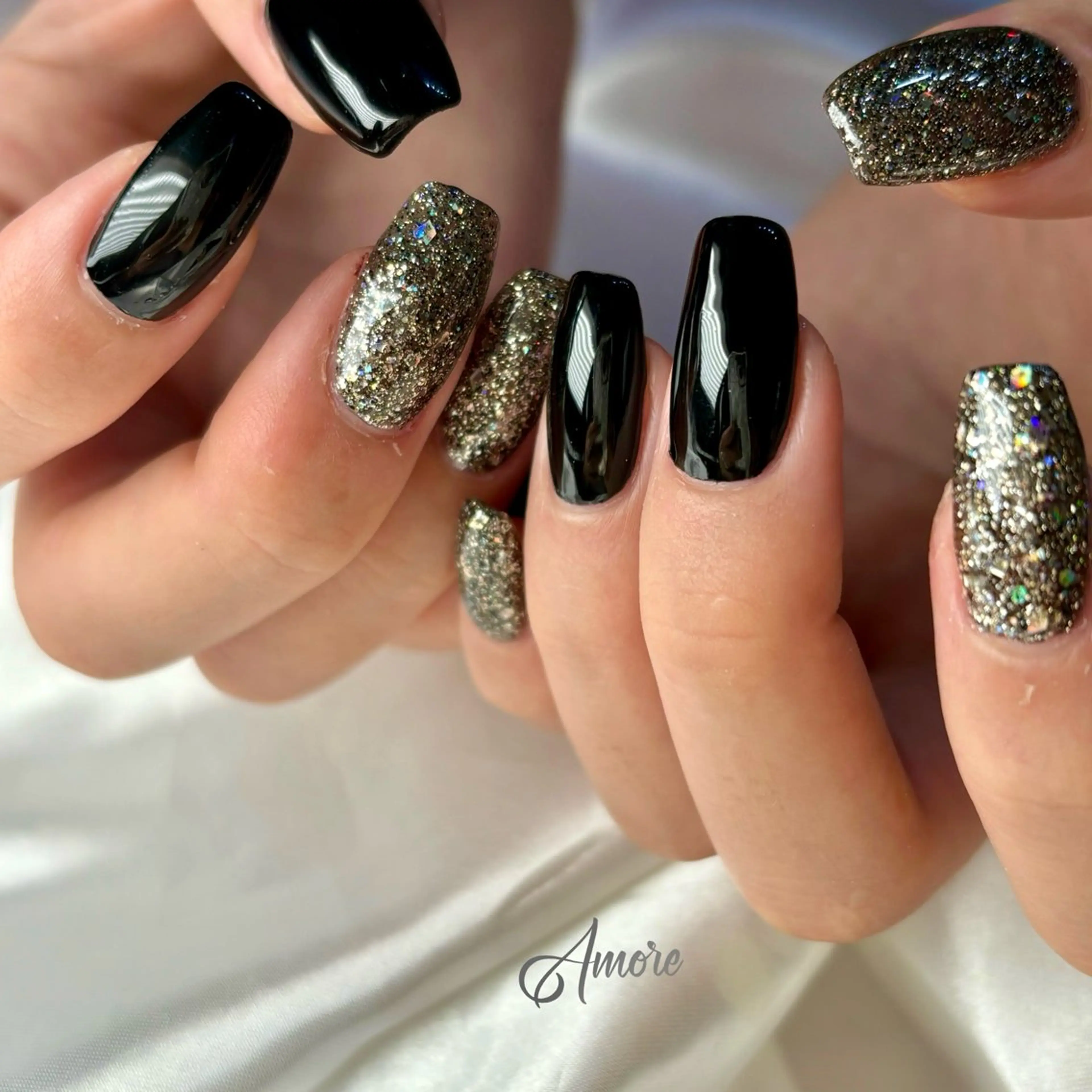 ネイル ジェルネイル キラキラネイル 韓国ネイル マグネットネイル パラジェル You kyehwaのネイルデザイン