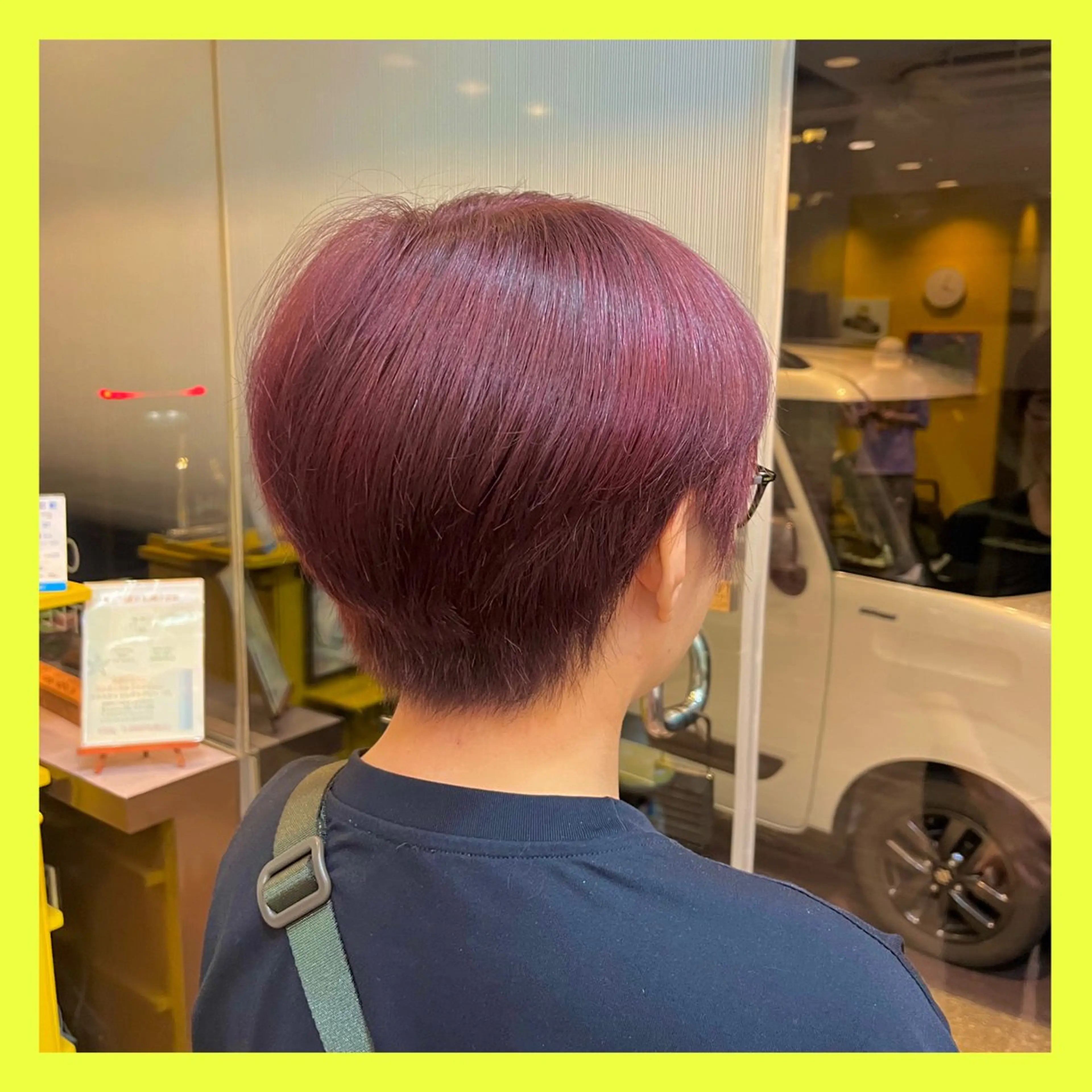 ショート カラー 谷口 瑠南のヘアスタイル