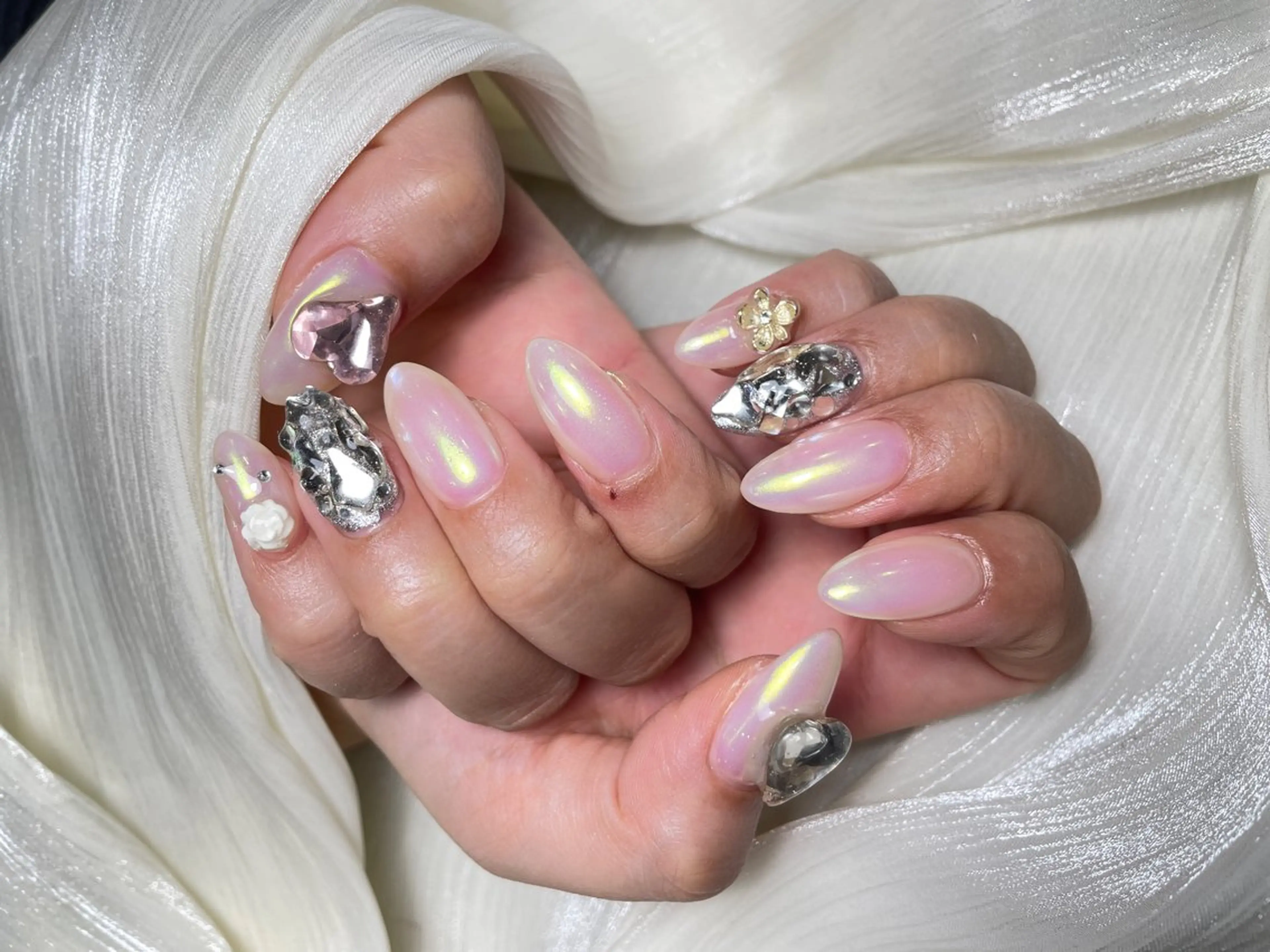 ネイル も ものネイルデザイン