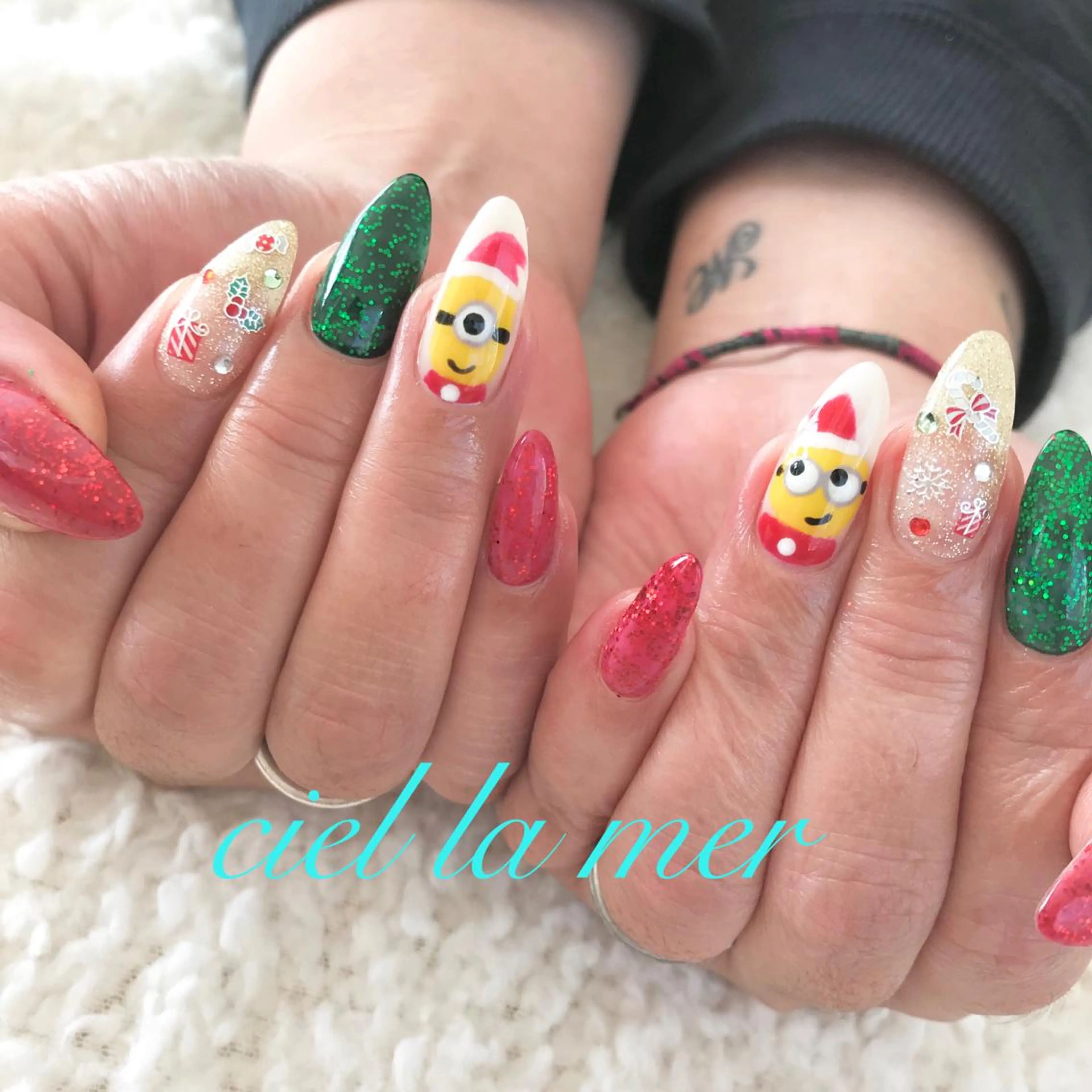 ネイル ハンドネイル フットネイル ciel la merのネイルデザイン