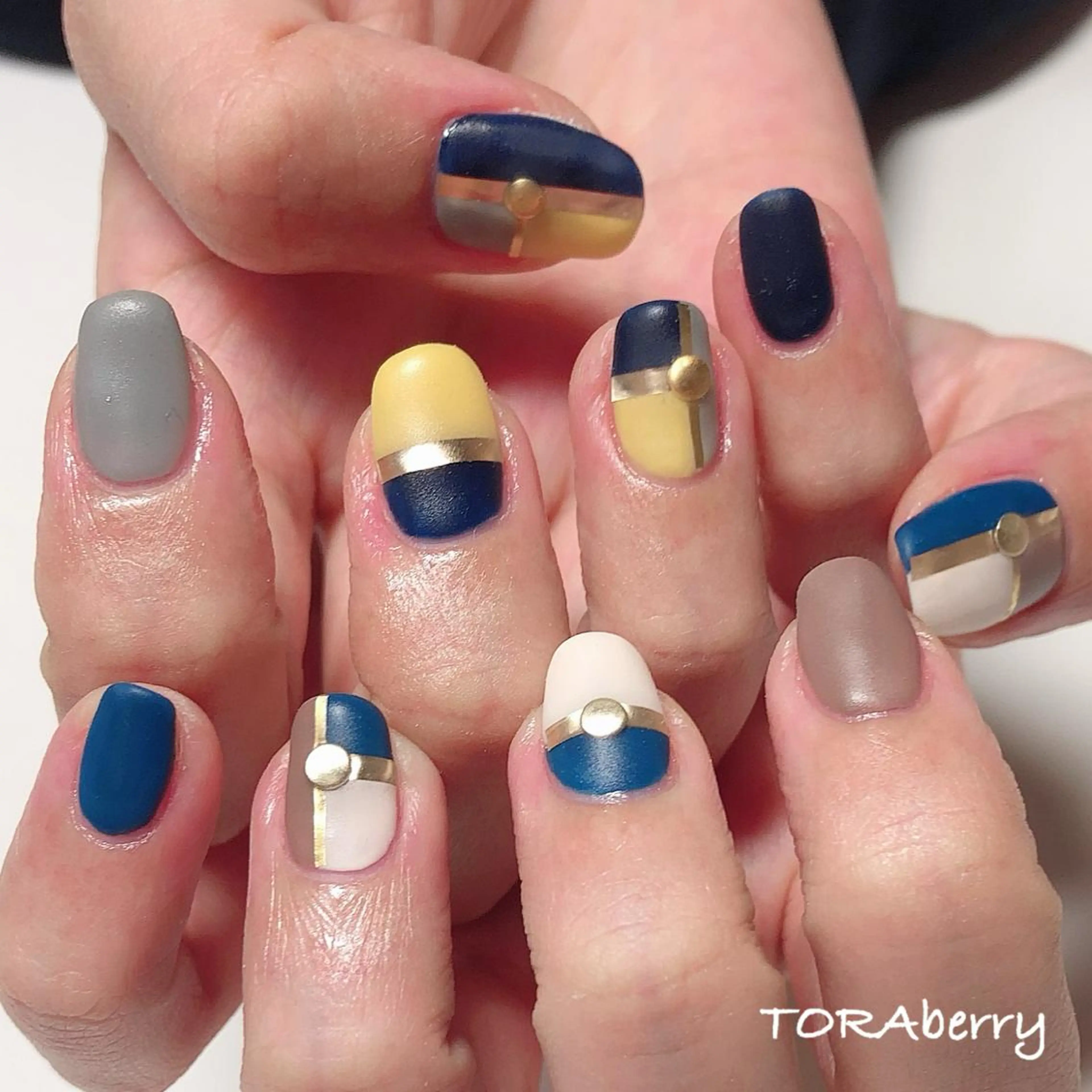 ネイル ハンドネイル ネイリスト なつみのネイルデザイン