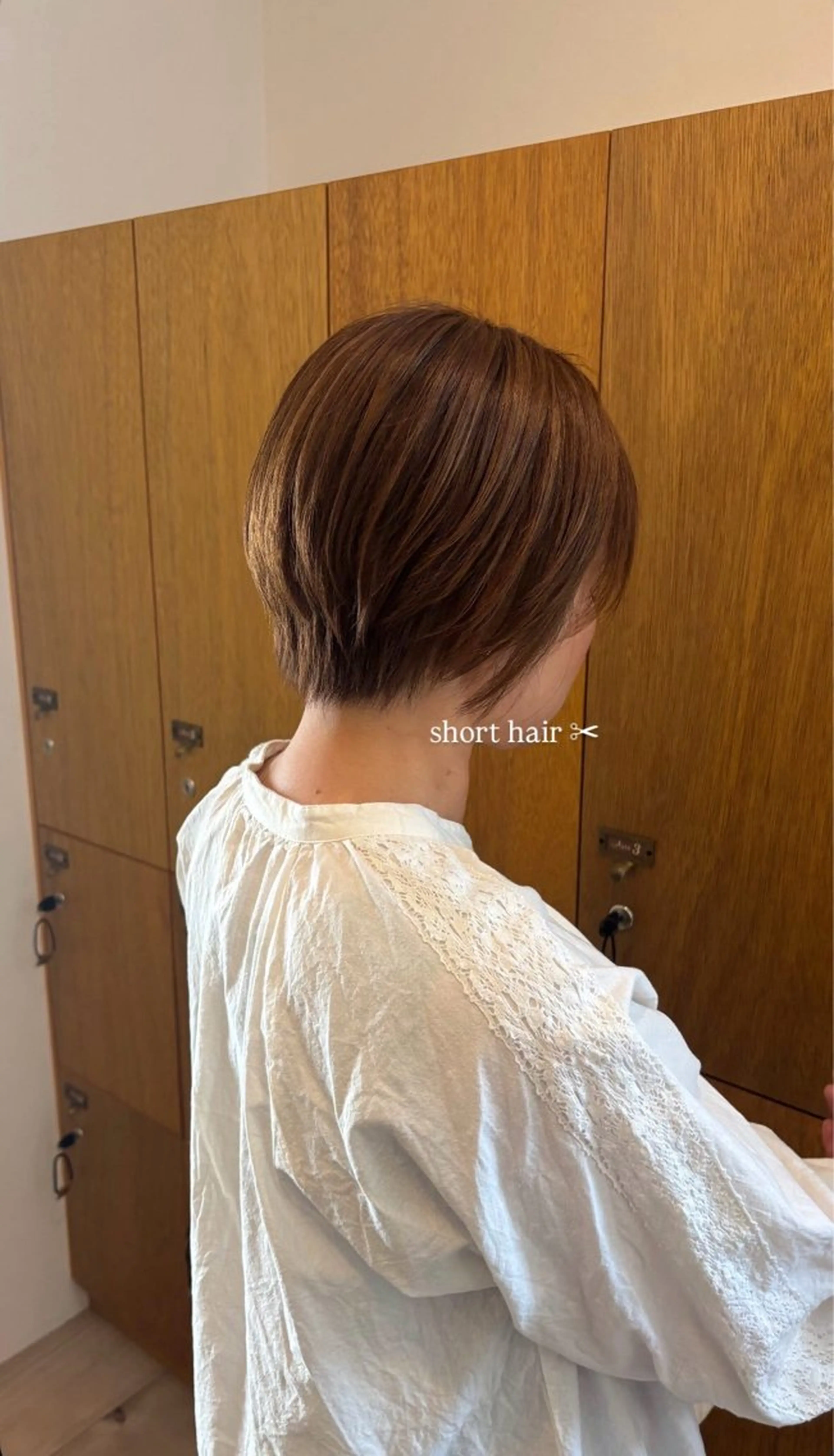 ショート 伴 星来のヘアスタイル