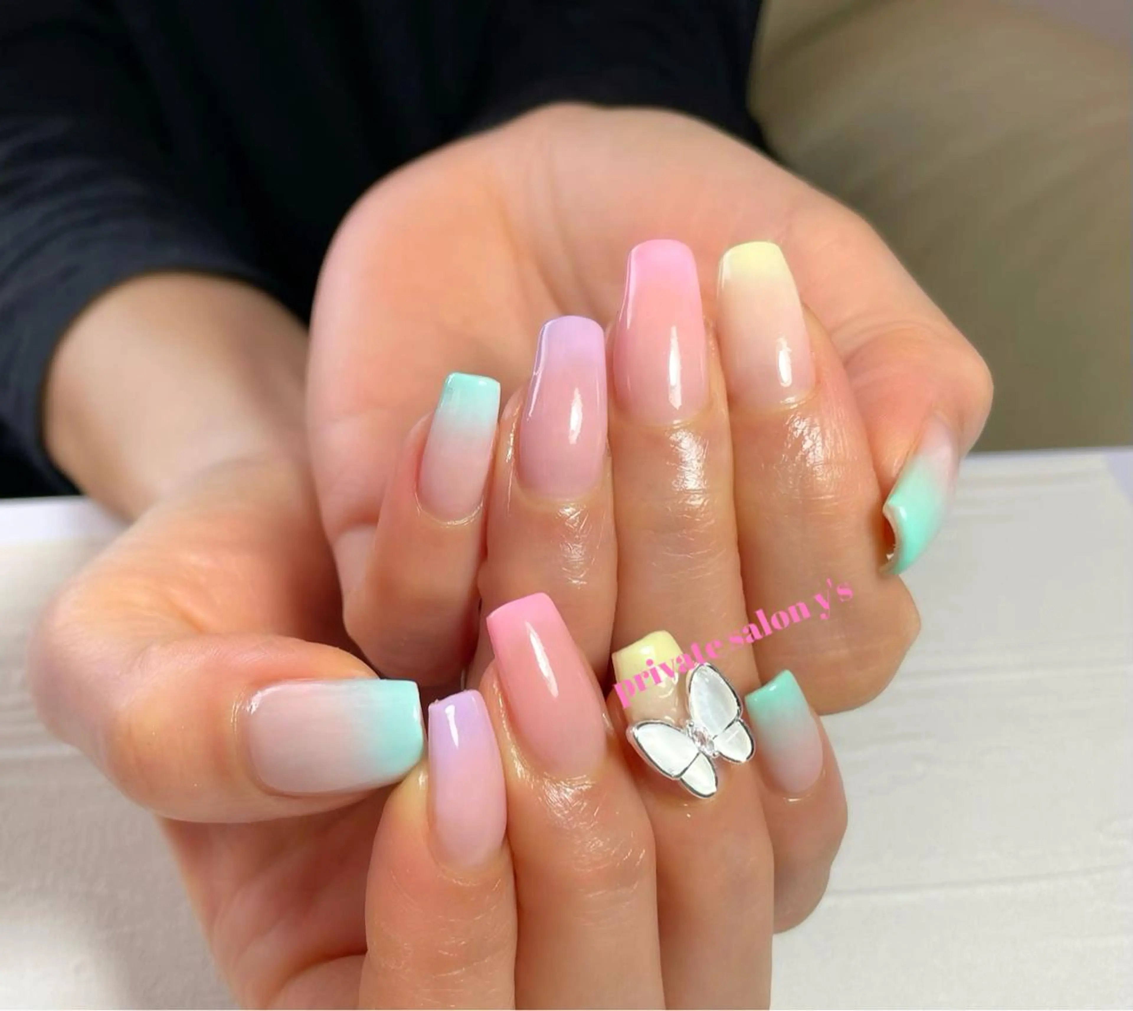 ネイル y' sのネイルデザイン