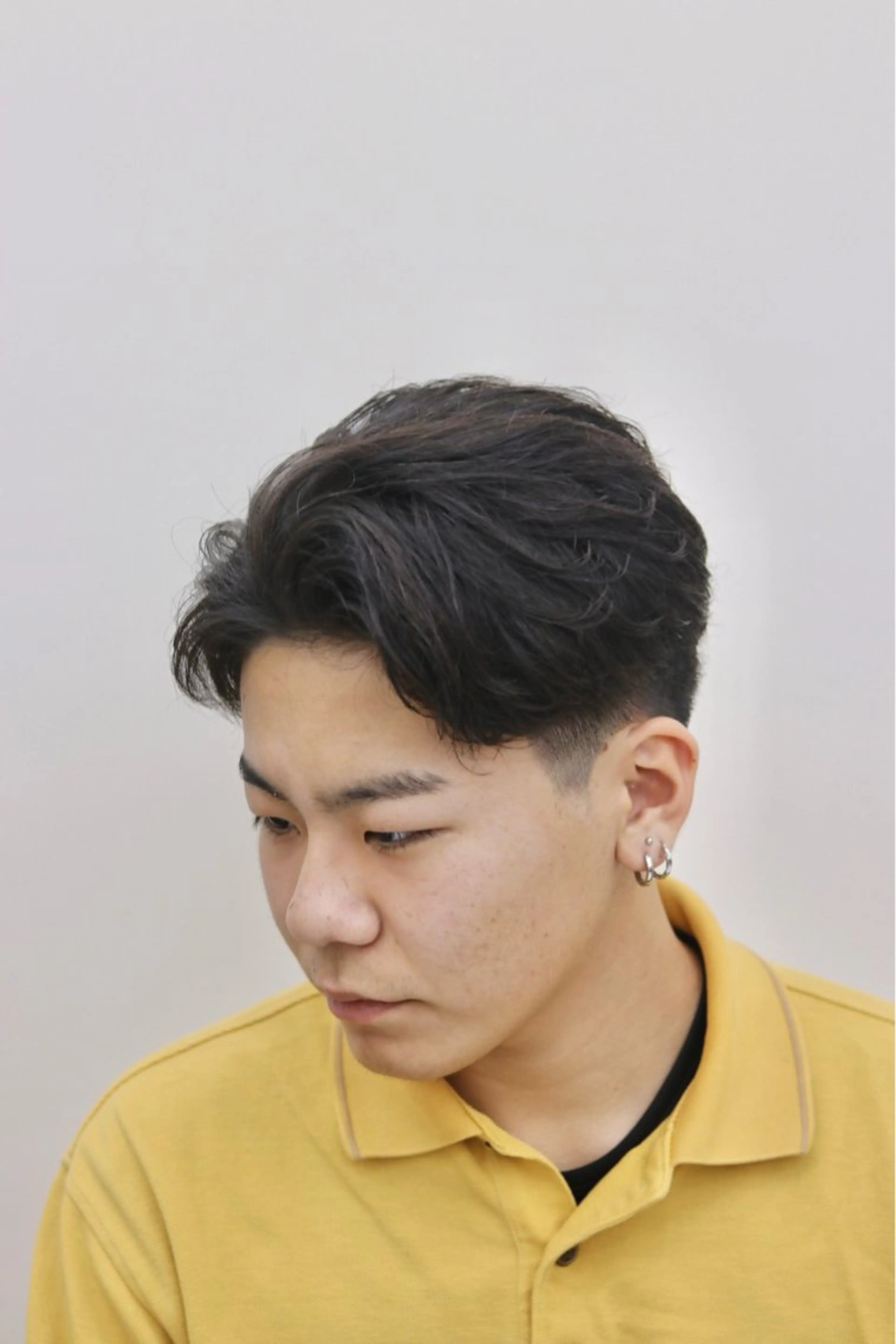 センターパート+ニュアンスパーマの写真