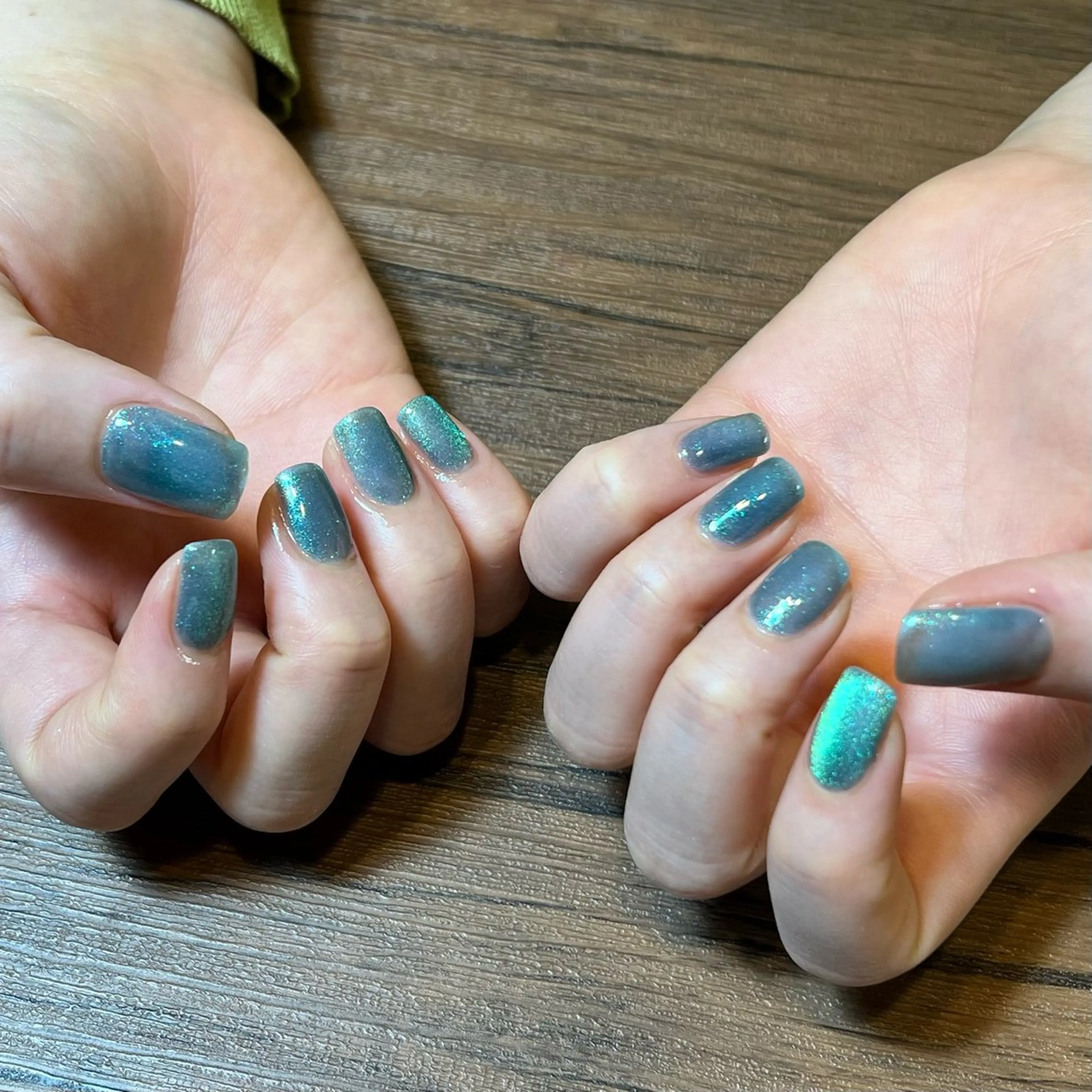ネイル HENRIETTA NAILSALONのネイルデザイン