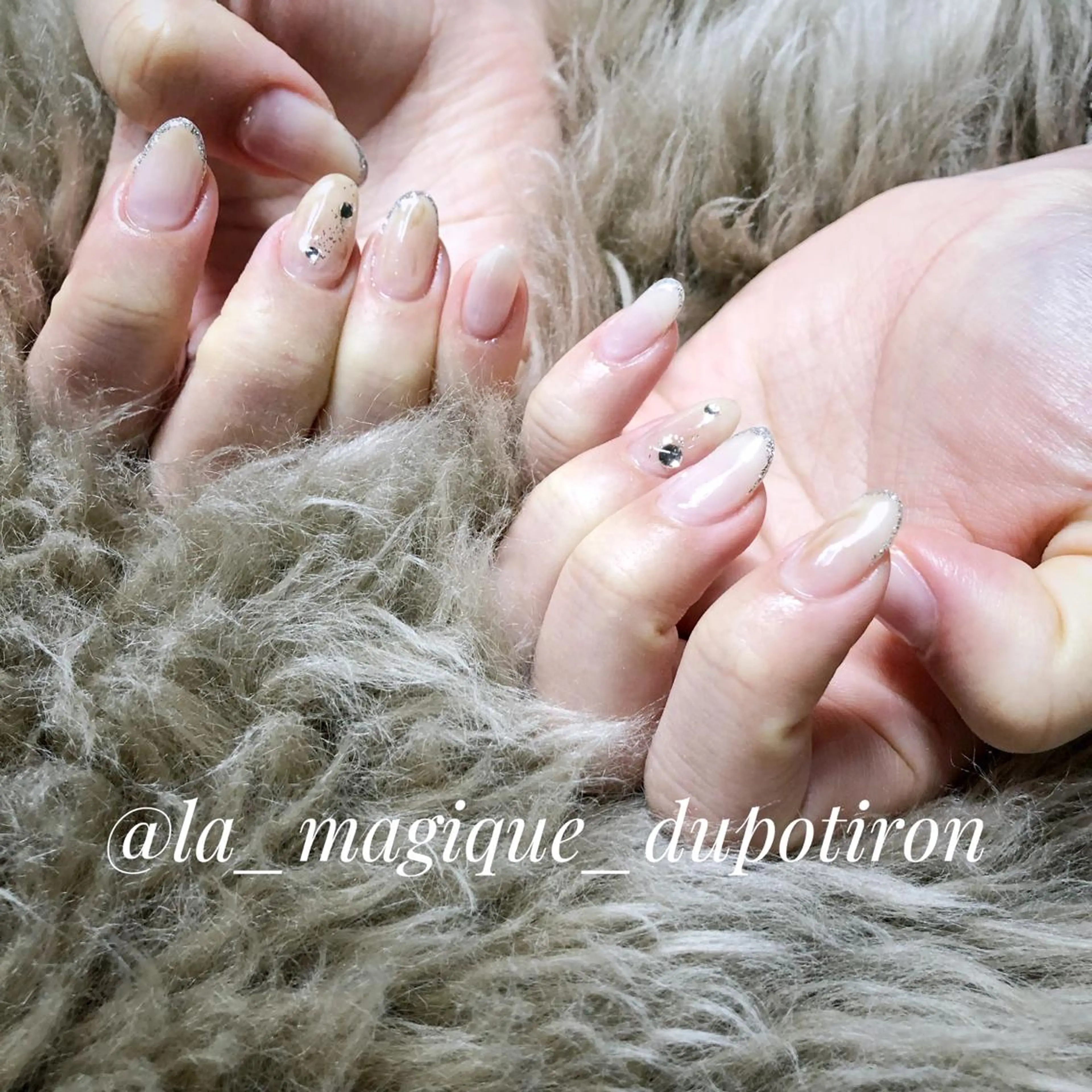 ネイル ニュアンスネイル S. NOAのネイルデザイン