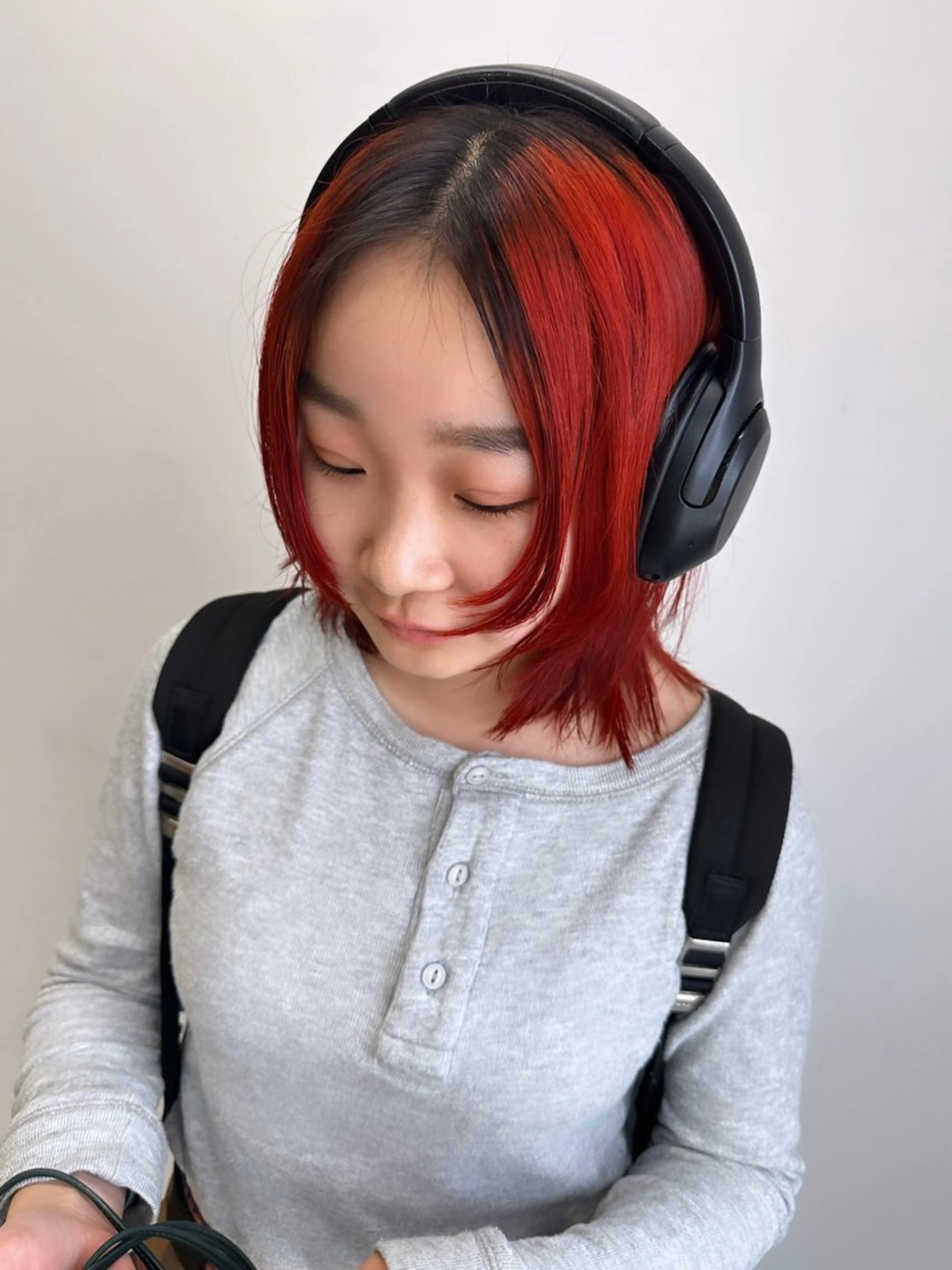 ミディアム カラー ヘアアレンジ ブリーチ ケアブリーチ ダブルカラー イヤリングカラー ハイトーンカラー ボブ/ダブルカラー 縮毛矯正/支持多数のヘアスタイル