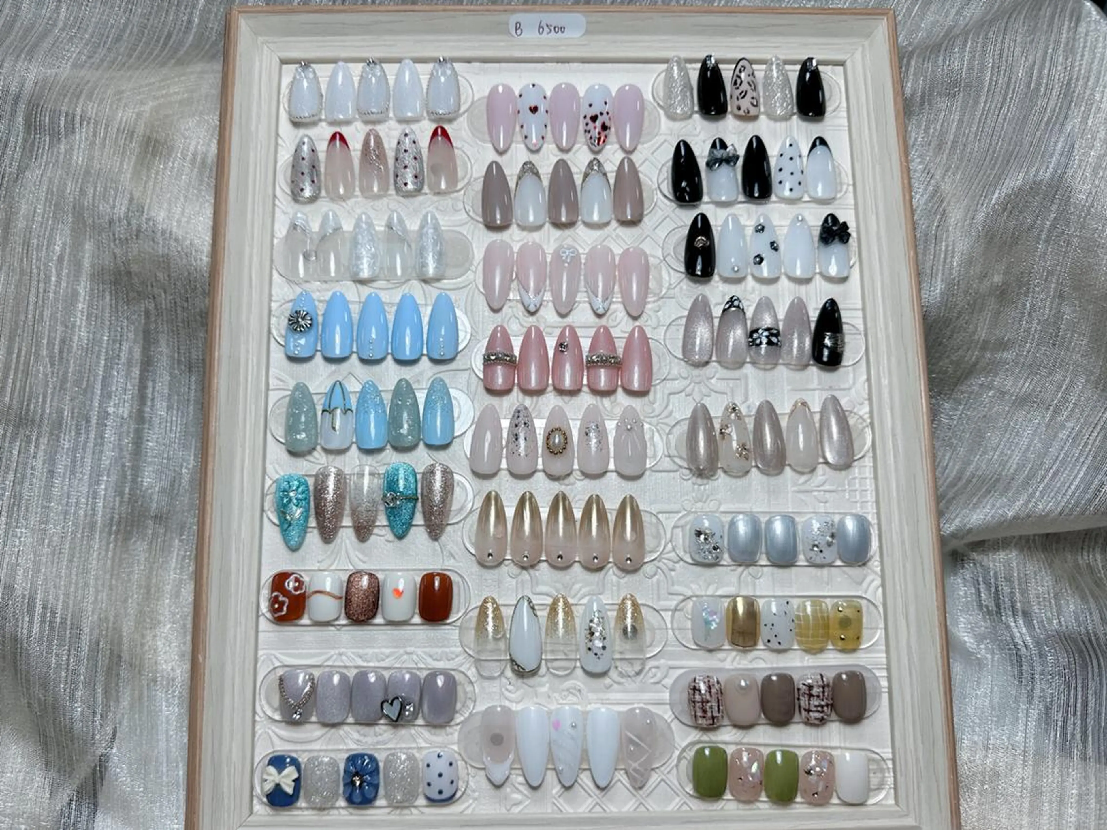 ♦️当店デザイン定額Bコース6500円デザイン★20種が選べる【初回ソフトジェルオフ無料】の写真