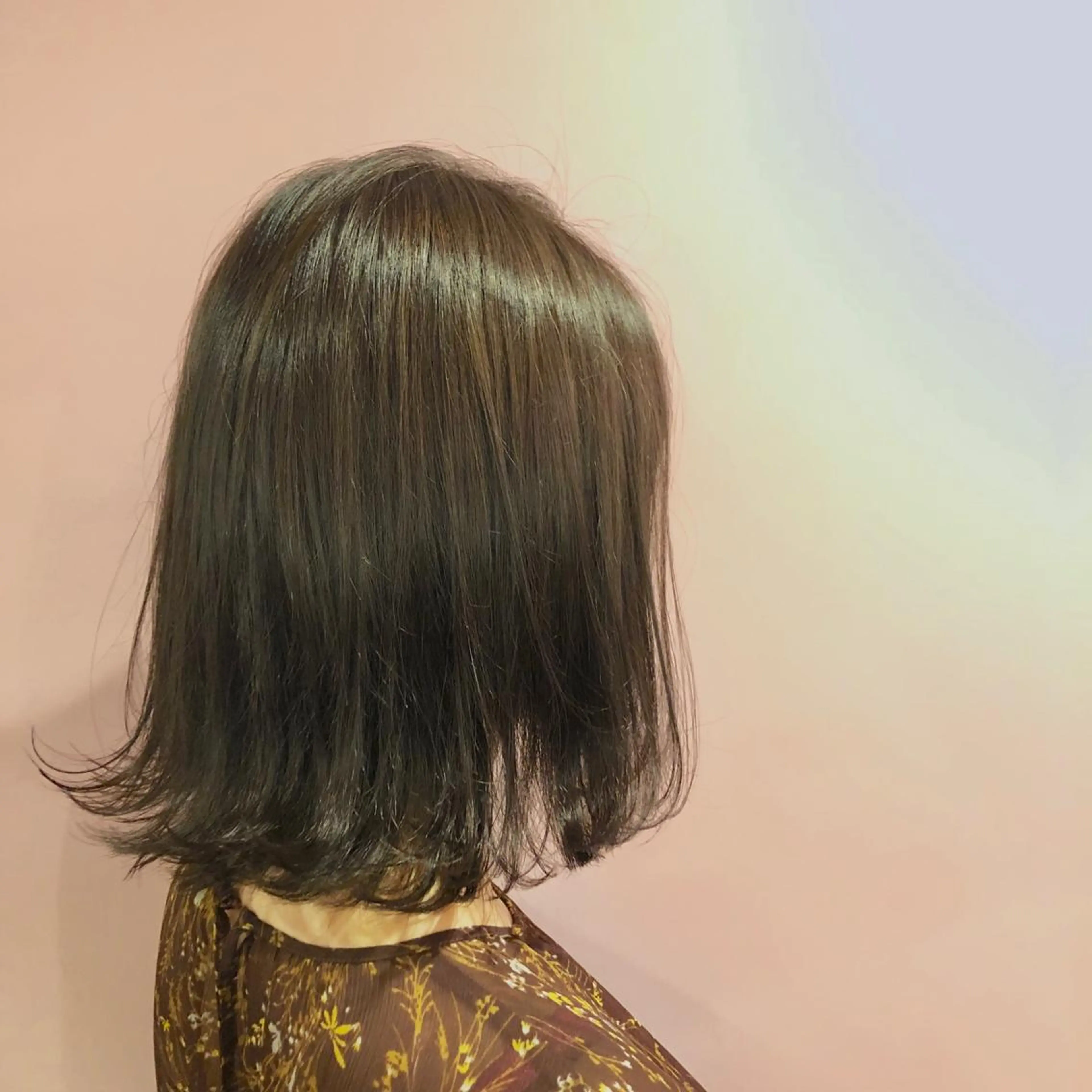 ショート カラー ベージュカラー カット ヘアカラー トリートメント ✨髪質改善縮毛矯正✨ 宇田川修平のエステ・リラクイメージ