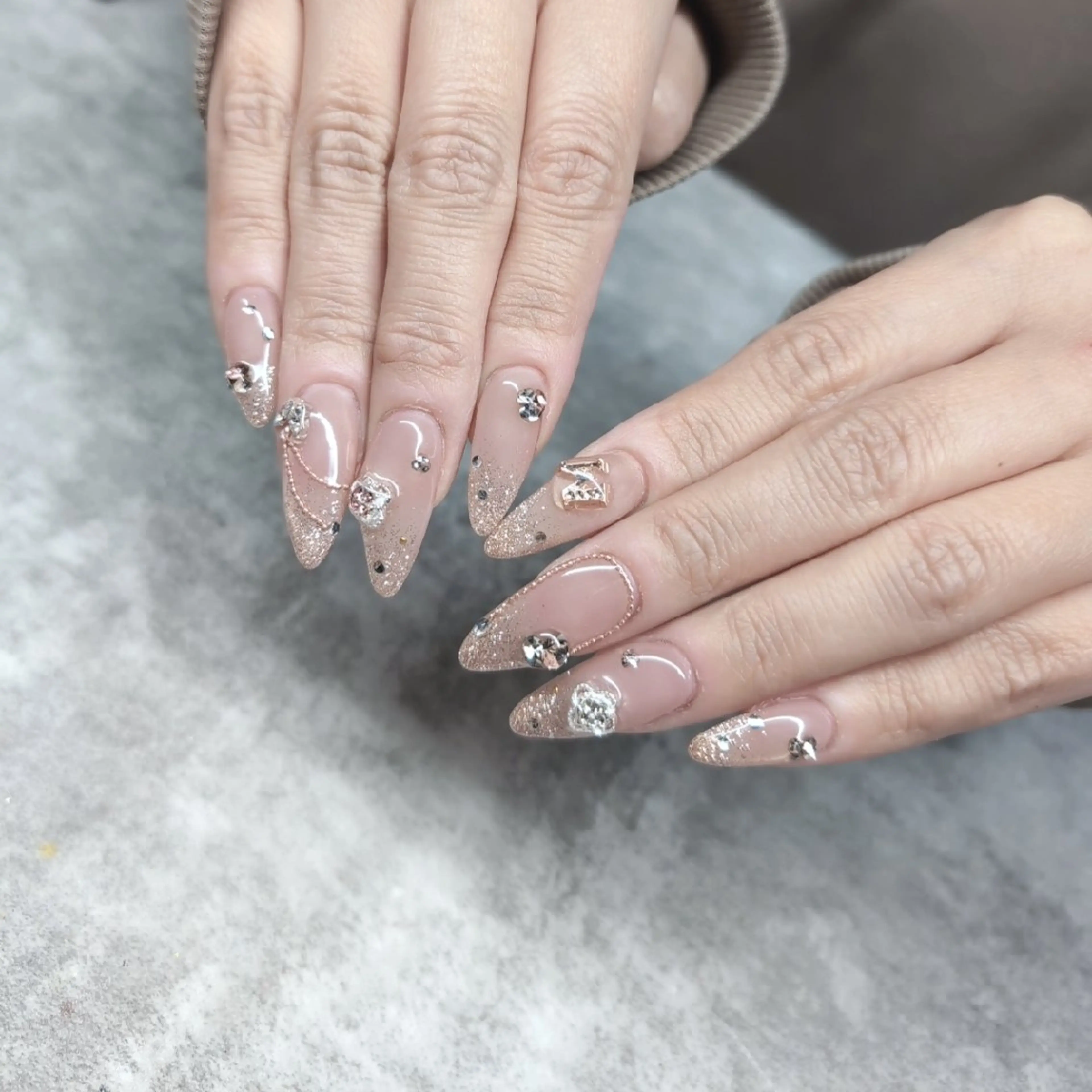 ネイル ハンドネイル Fuu所属・Fuu 加藤茉藍(オーナー)のネイルデザイン