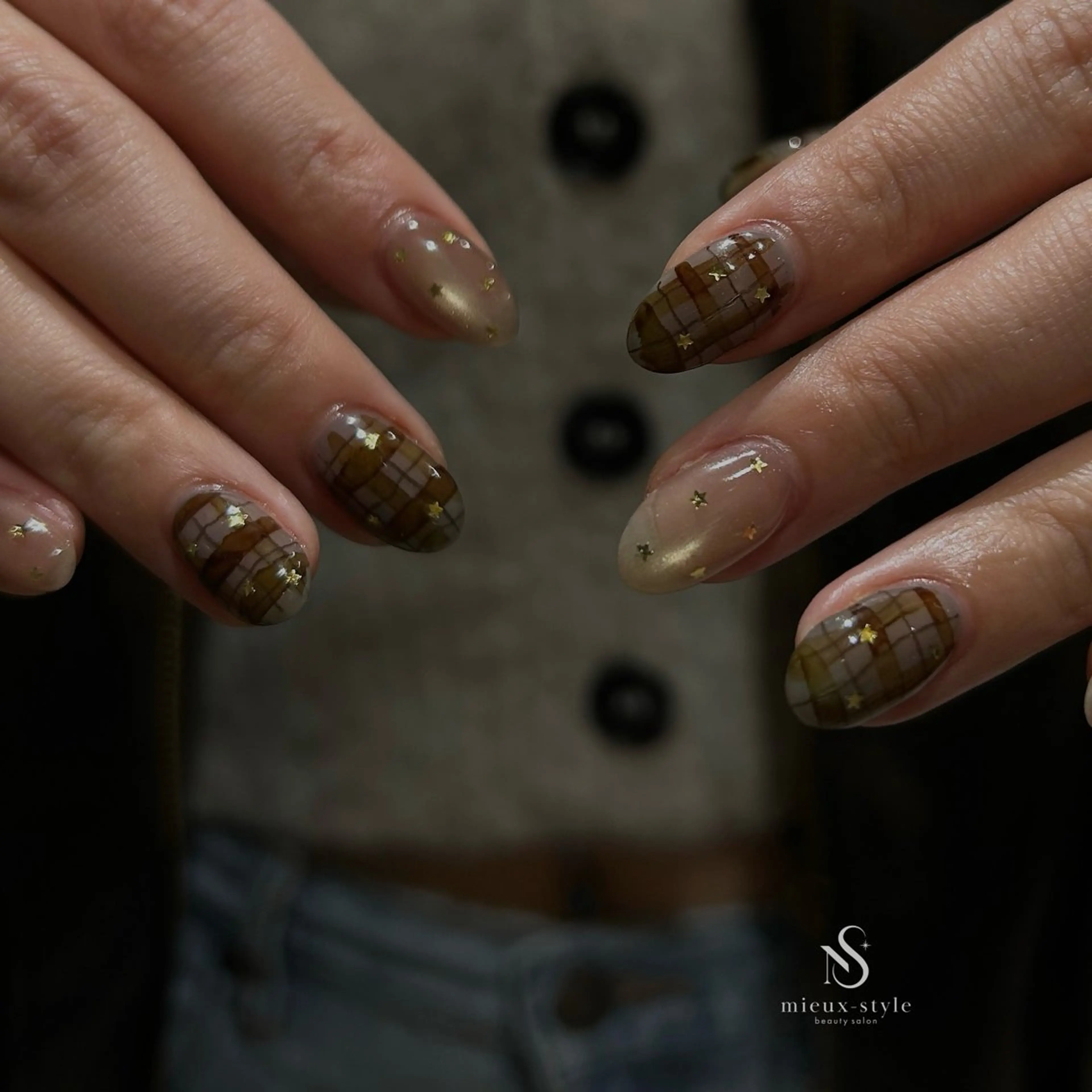 ネイル ハンドネイル 前田 梨緒のネイルデザイン