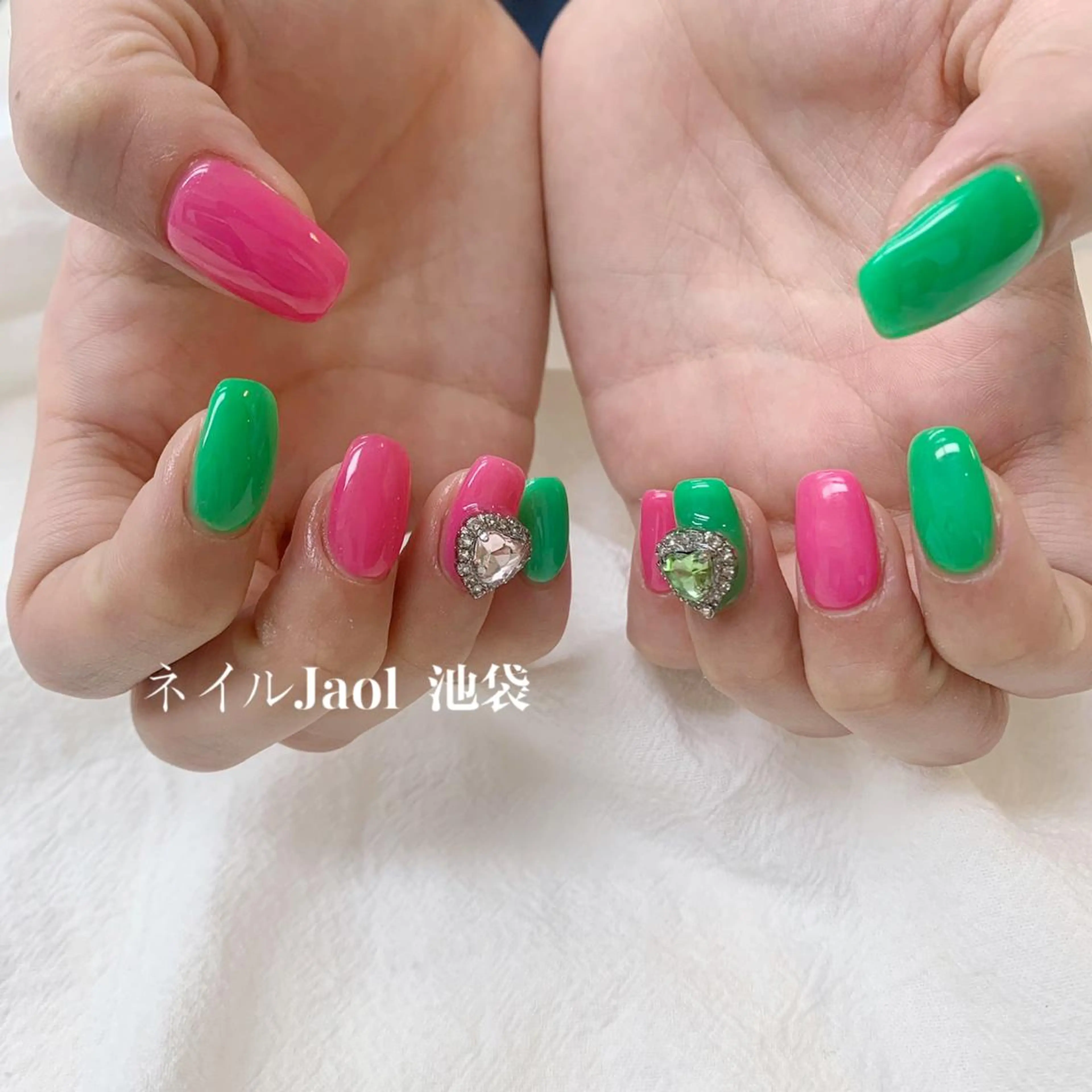 ミディアム ハンドネイル nail jaol池袋店所属・ネイルJaol 池袋のネイルデザイン